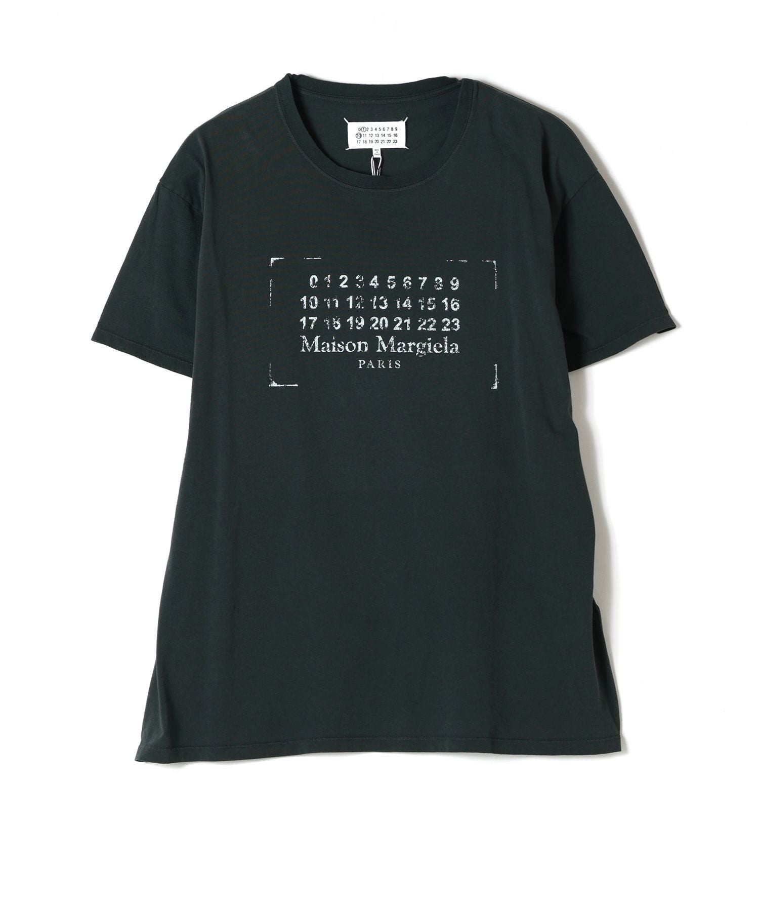 Maison Margiela メゾンマルジェラ　ロゴプリント Tシャツ Maison Margiela(メゾンマルジェラ)】STAMP LOGO T-SHIRT｜PARIGOT
