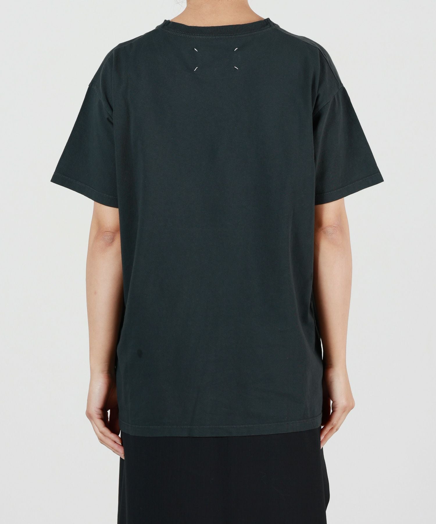Maison Margiela(メゾンマルジェラ)】 スタンプロゴ Tシャツ｜PARIGOT