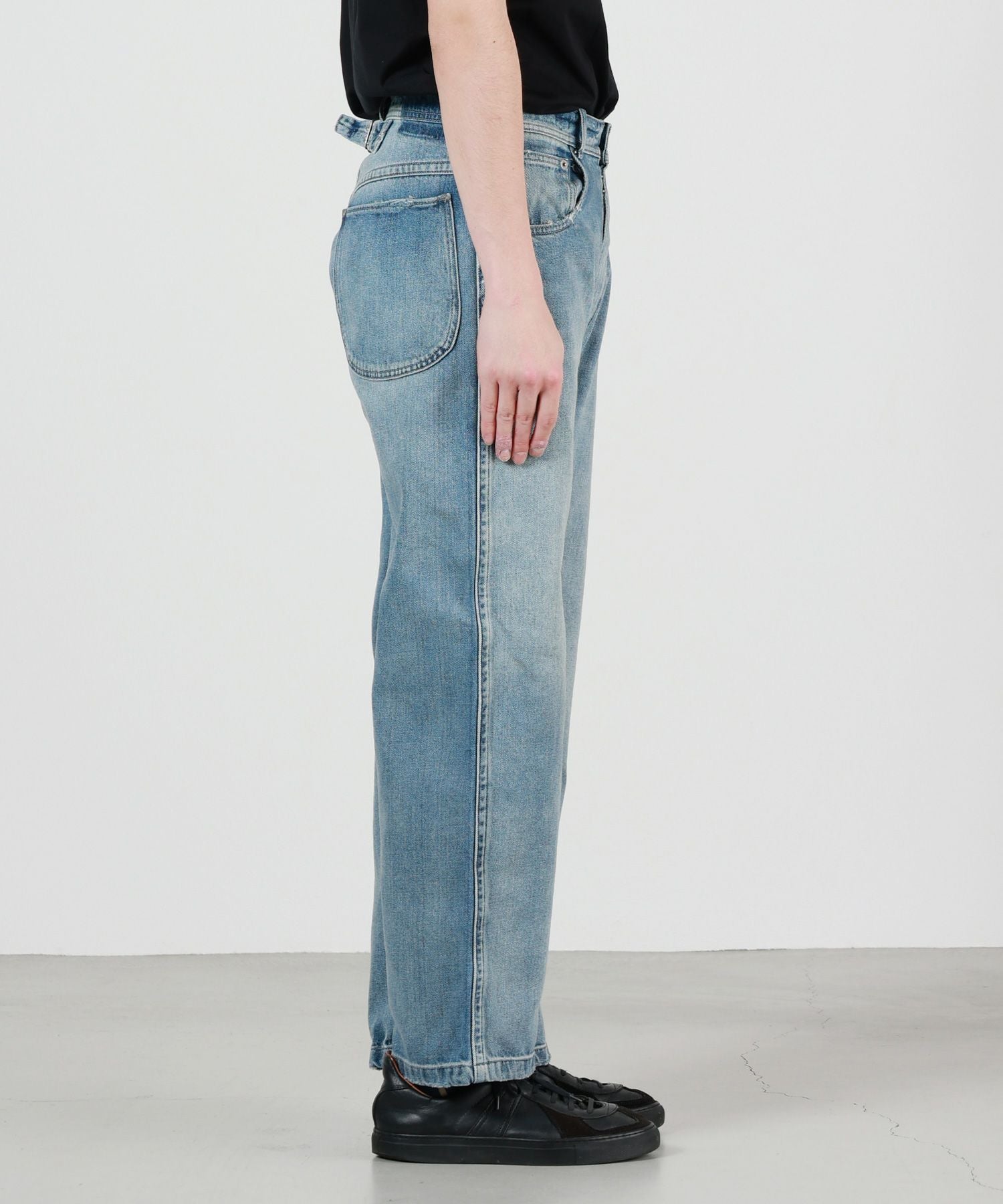 Maison Margiela(メゾンマルジェラ)】DISTRESSED JEANS｜PARIGOT
