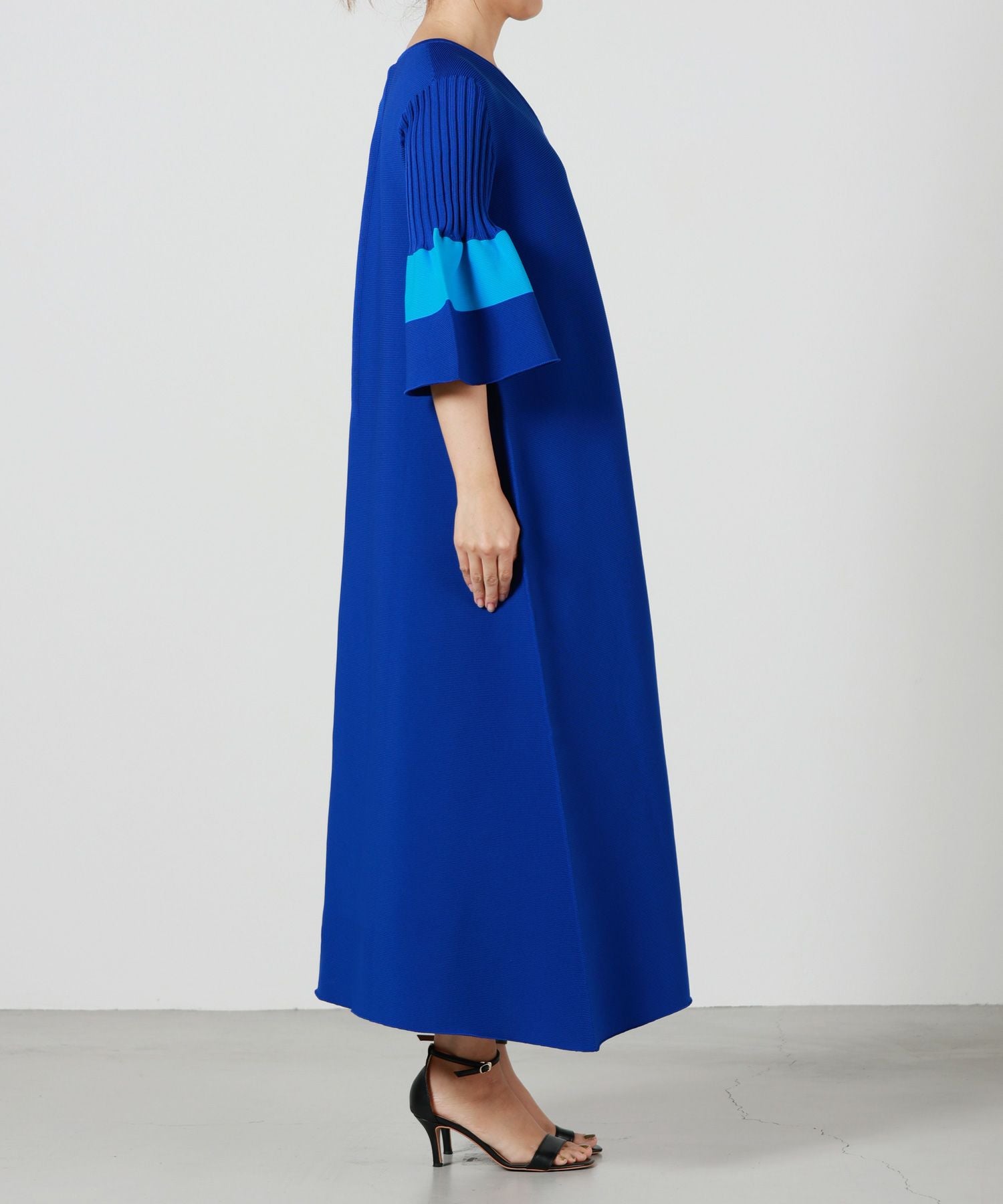 CFCL(シーエフシーエル)】 POTTERY SHORT BELL SLEEVE FLARE DRESS