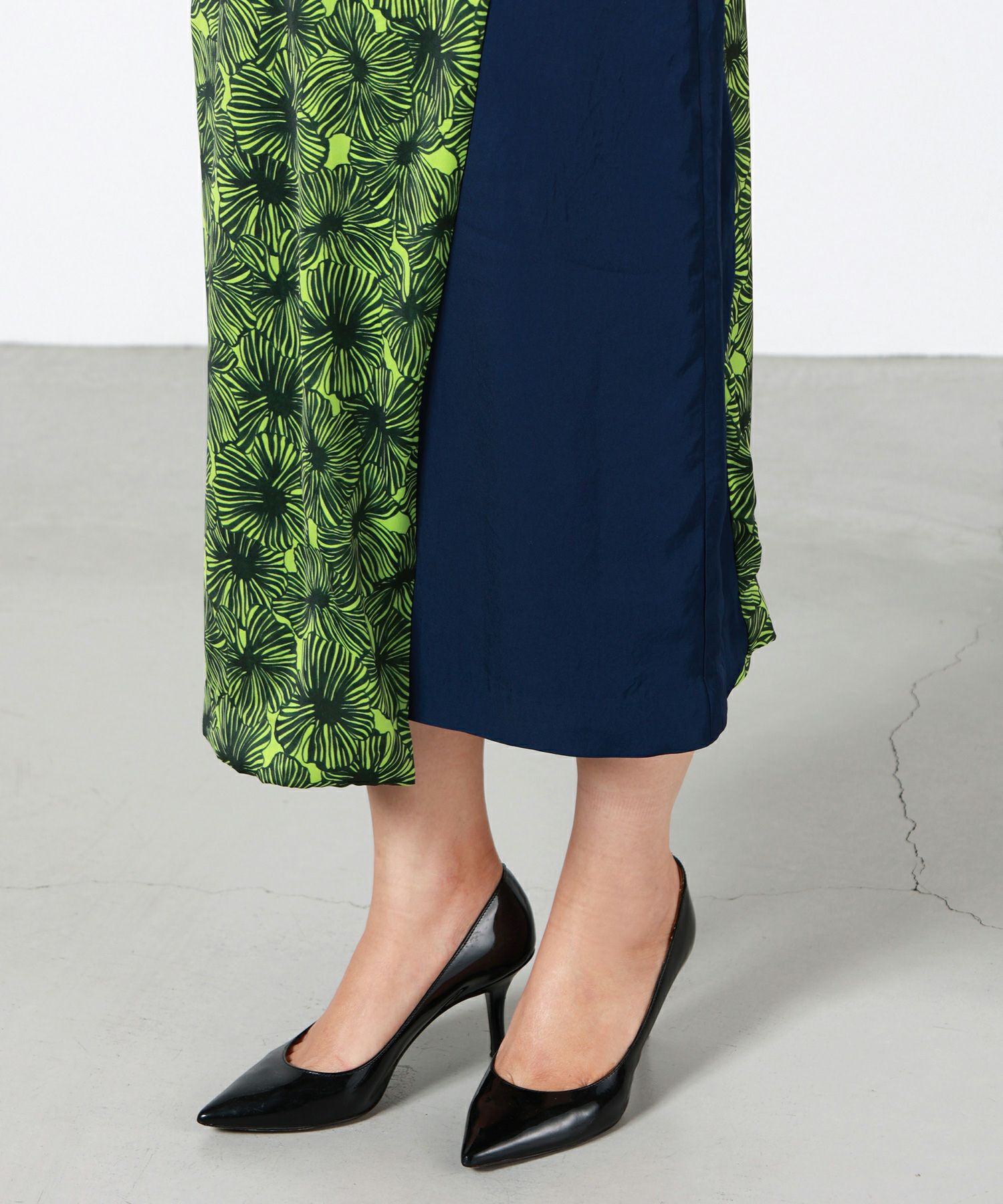 TOGA PULLA(トーガプルラ)】 SATIN PRINT DRESS｜PARIGOT ONLINE