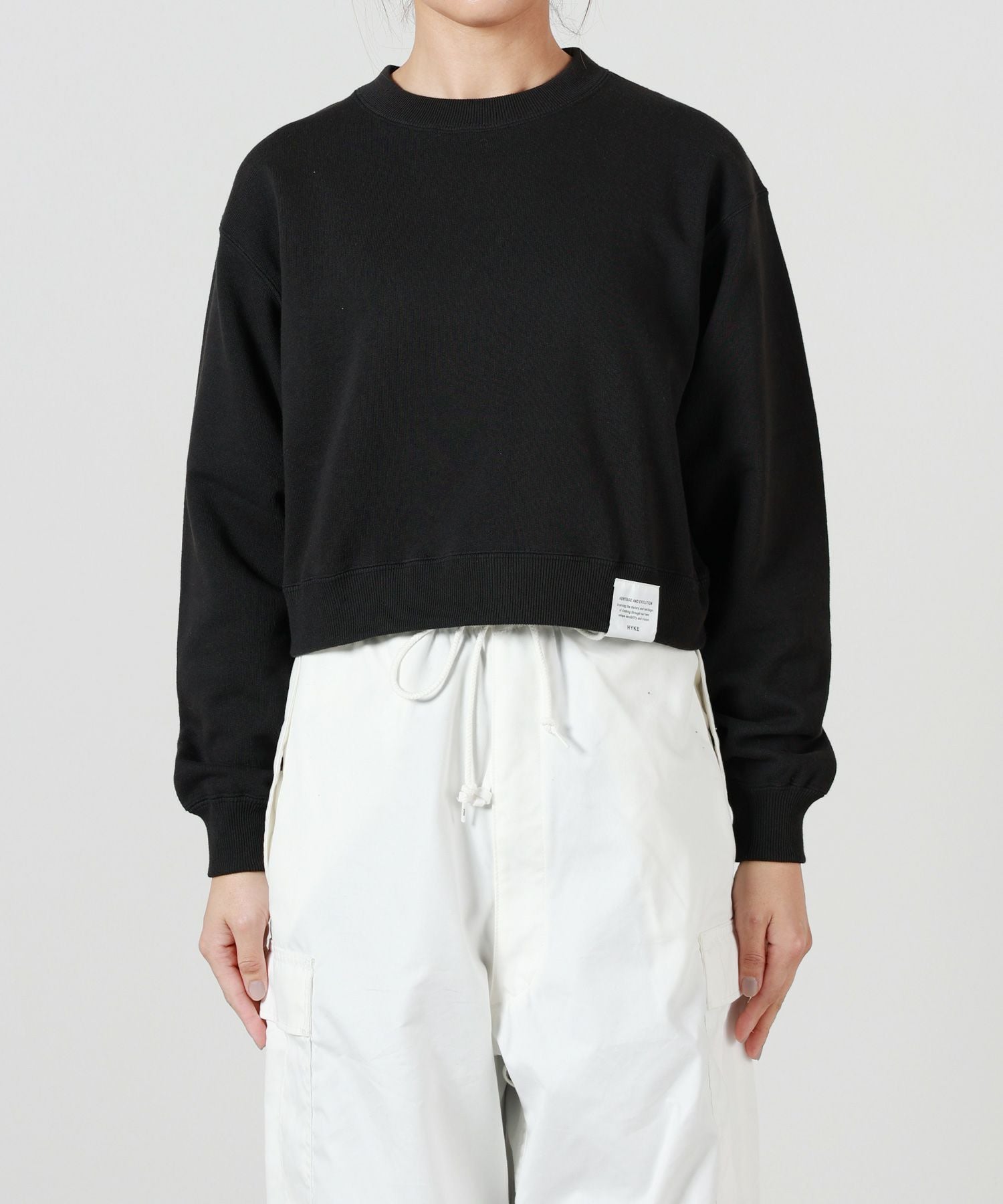 HYKE(ハイク)】 CROPPED SWEAT SHIRT｜PARIGOT ONLINE（パリゴオンライン）