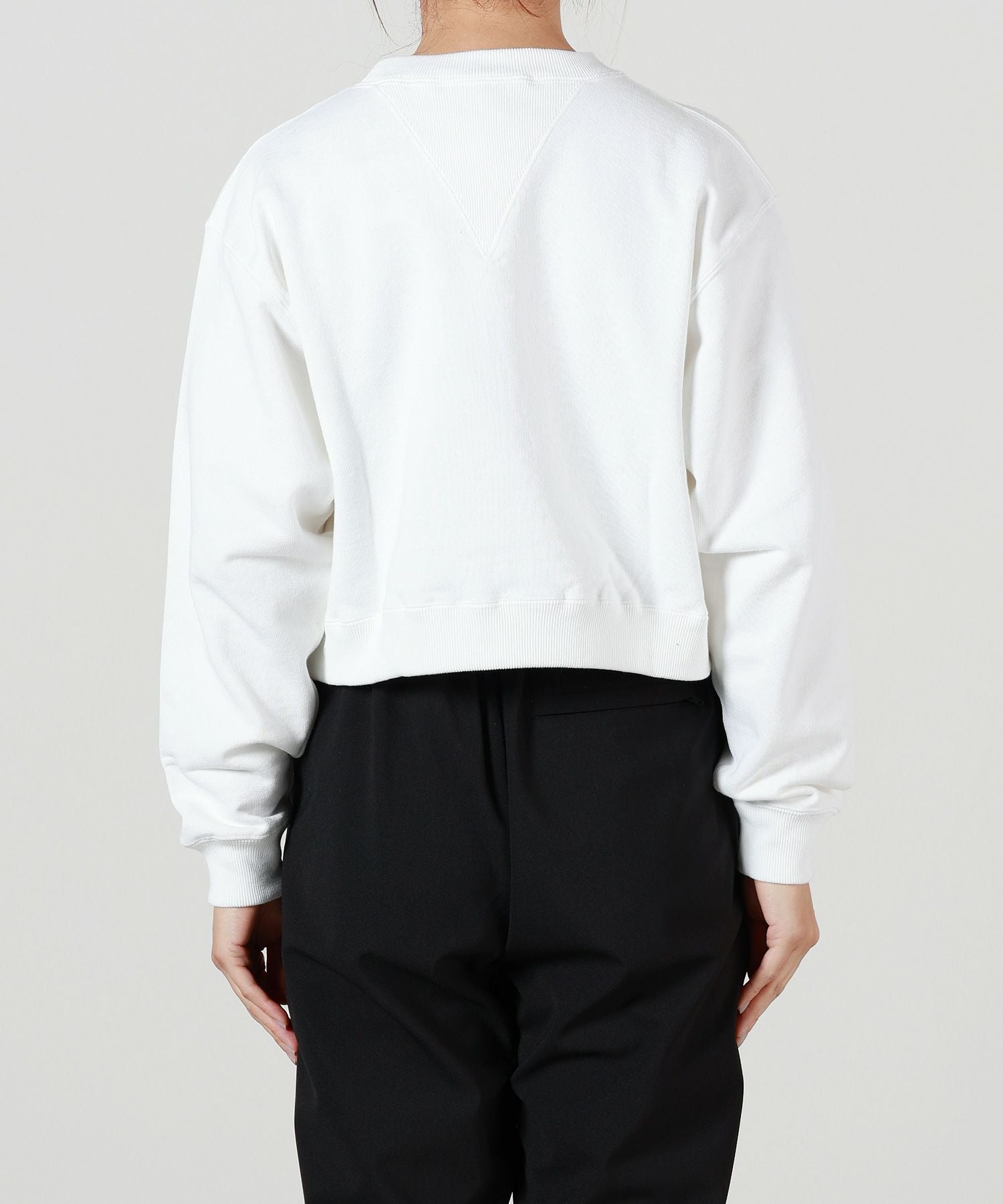 HYKE(ハイク)】 CROPPED SWEAT SHIRT｜PARIGOT ONLINE（パリゴオンライン）