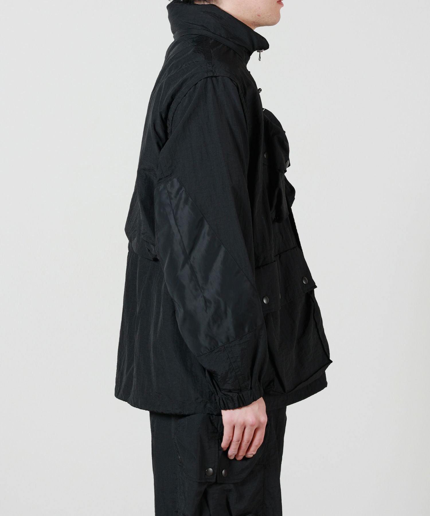 YOKE(ヨーク)】 NYLON MULTI POCKETS DETACHABLE UTILITY BLOUSON
