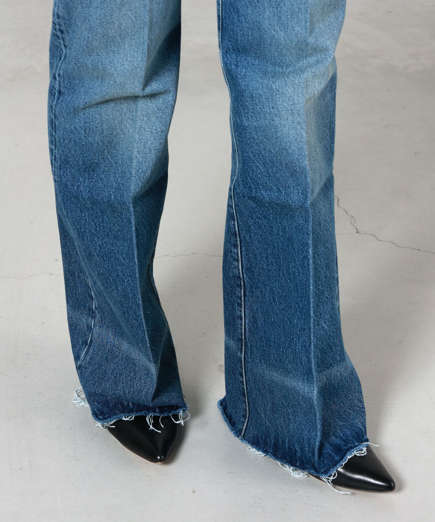 Chloe(クロエ)】 デニム製ハイライズ フレア ジーンズ｜PARIGOT ONLINE