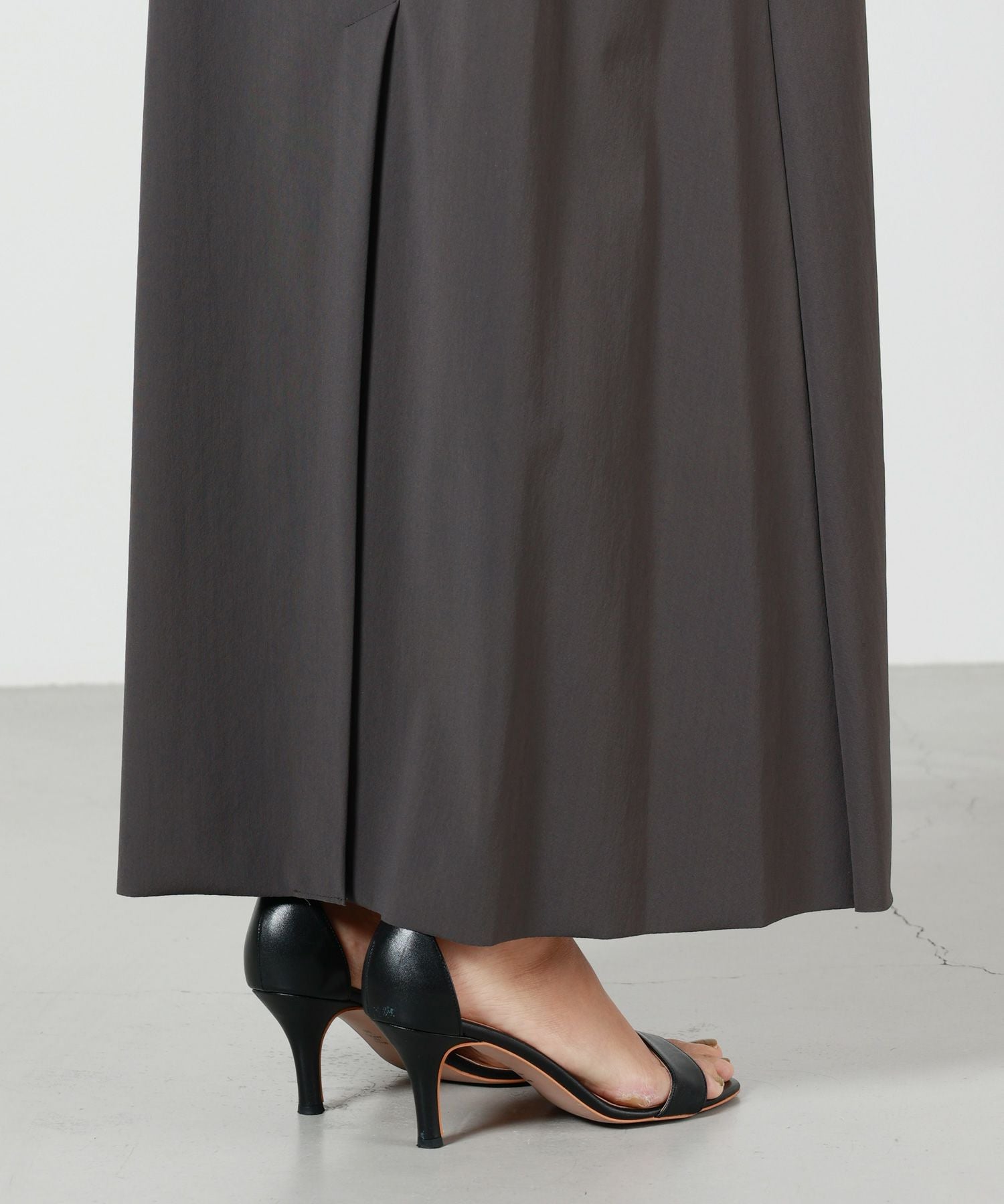 PHEENY(フィーニー)】 Recycle nylon tricot A line skirt｜PARIGOT