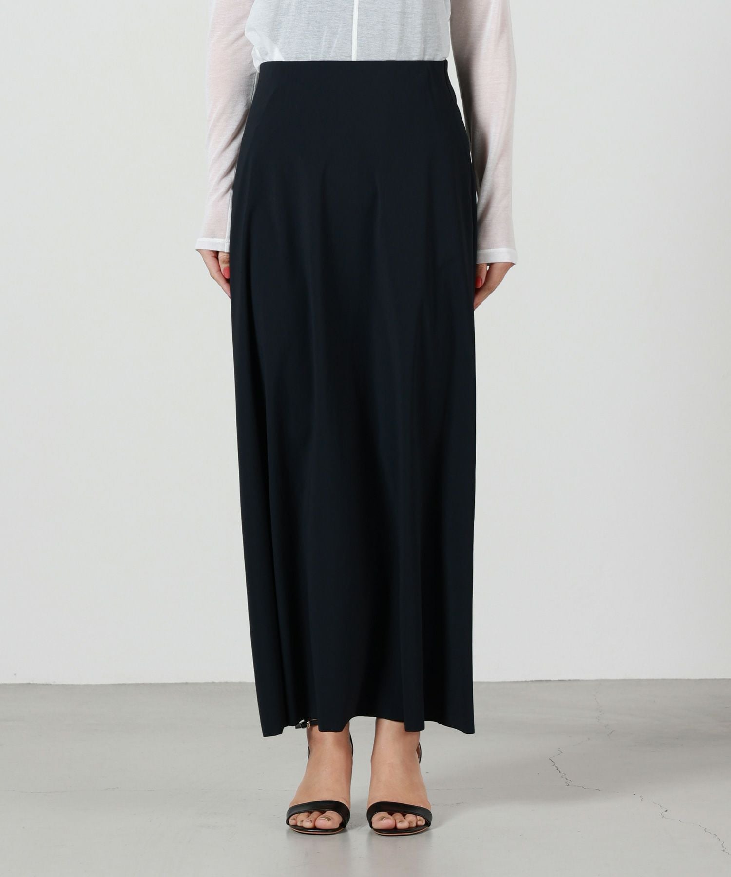 ▪️値下げ▪️【新品】PHEENY ブラック タイトスカート PHEENY(フィーニー)】 Recycle nylon tricot A line skirt｜PARIGOT
