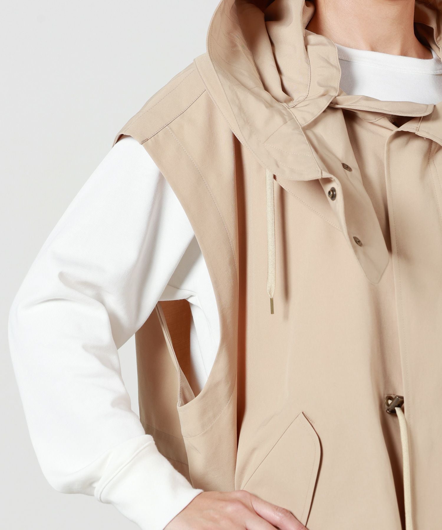 【新品紙タグ付き】 VACHEMENTベスト VACHEMENT(ヴァシュモン)】 リサイクルシェルタフタベスト｜PARIGOT