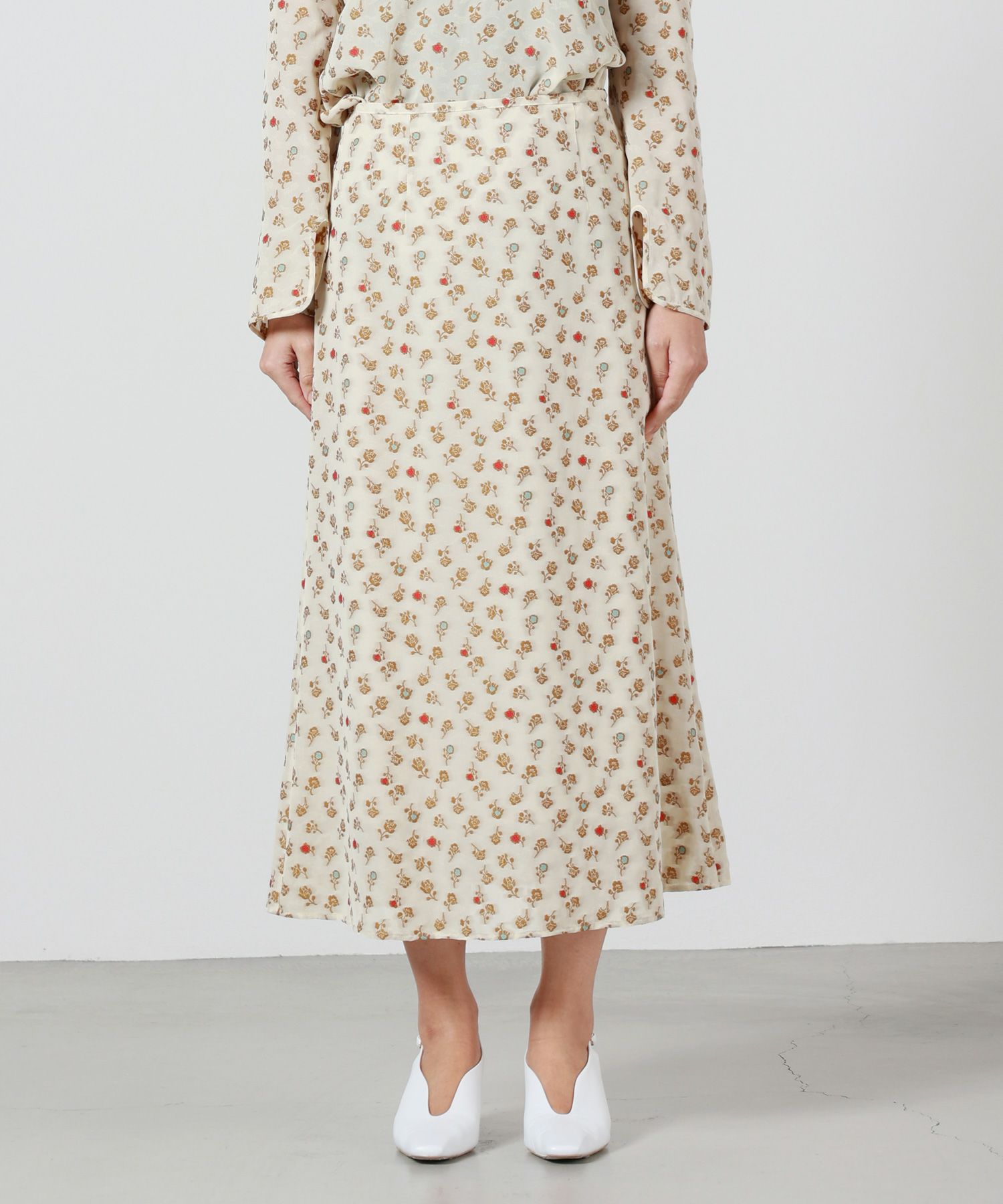 Mame Kurogouchi(マメ クロゴウチ)】 Floral Jacquard A-Line Skirt