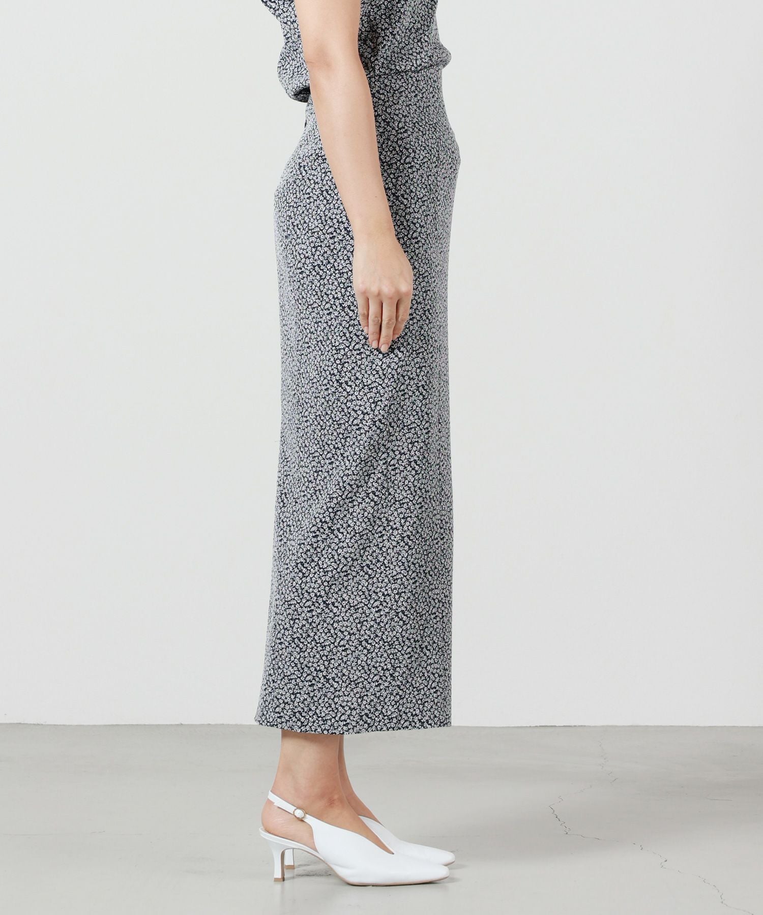 Mame Kurogouchi(マメ クロゴウチ)】 Micro Floral Jacquard High