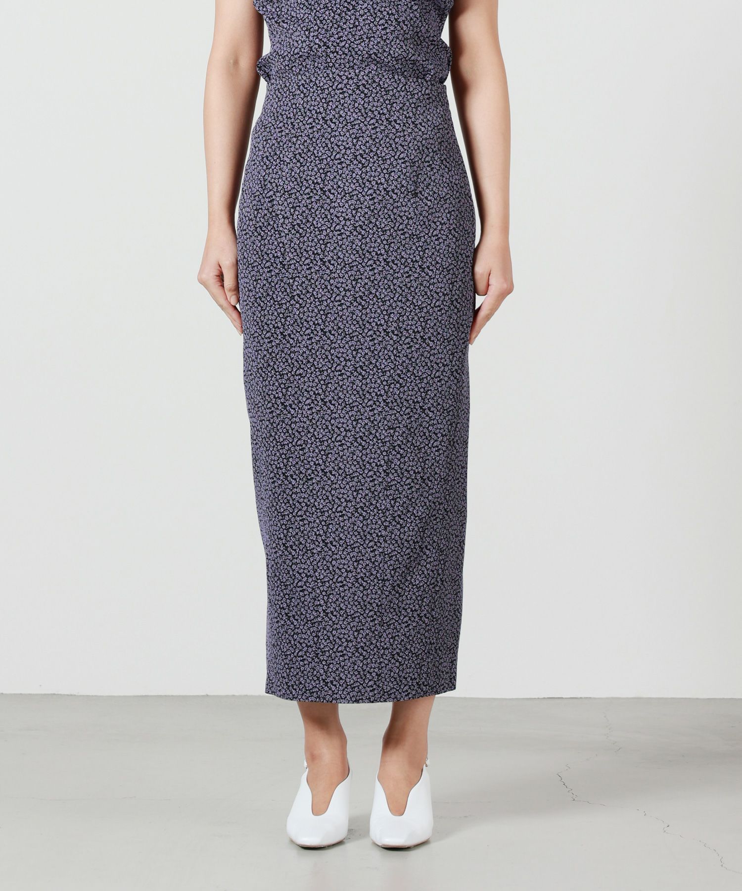 マメクロゴウチ　Floral Jacquard Skirt ネイビー　サイズ3 中古・古着通販】mame kurogouchi (マメクロゴウチ) Floral Jacquard