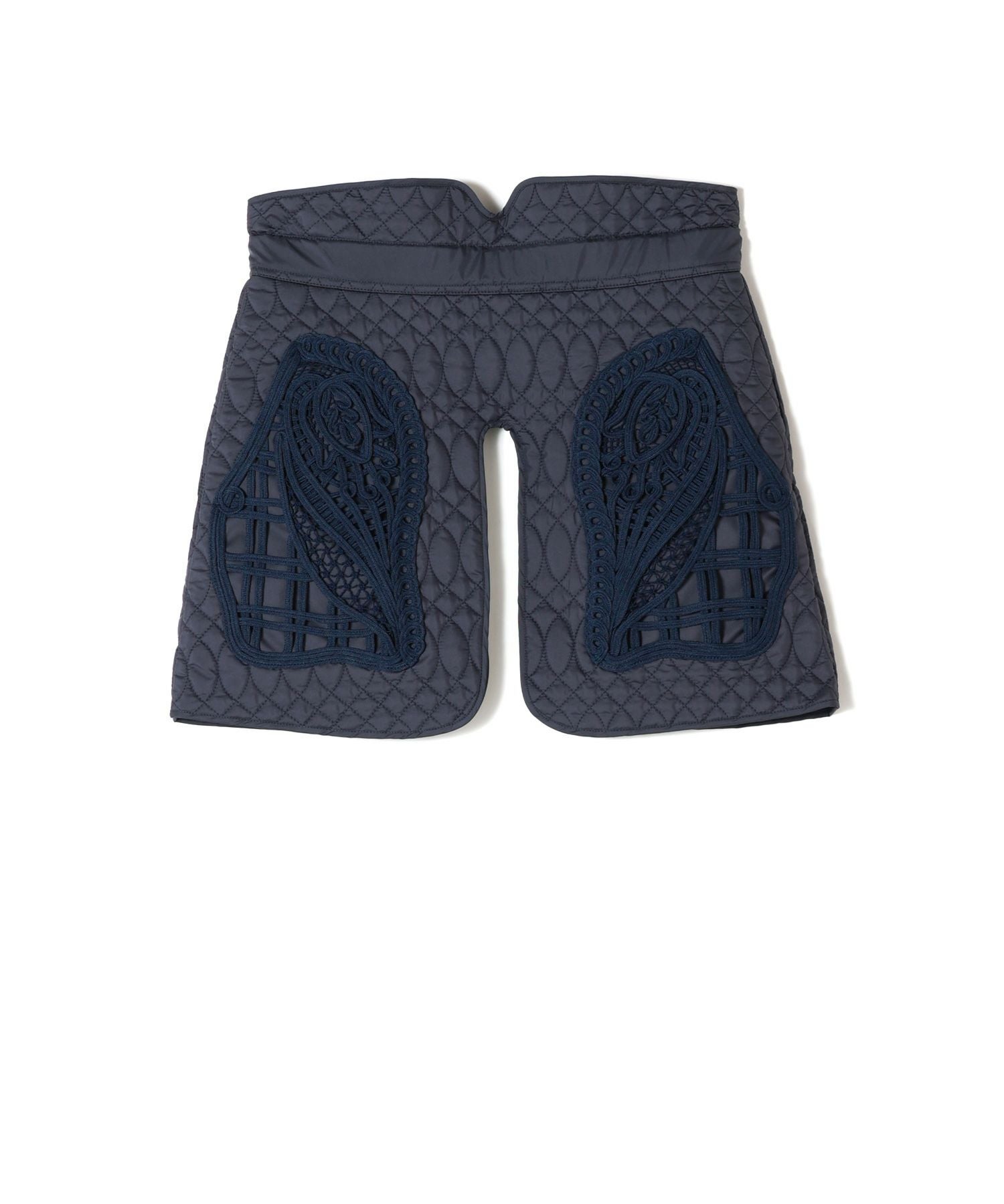 Mame Kurogouchi(マメ クロゴウチ)】 Cording Embroidery Quilted