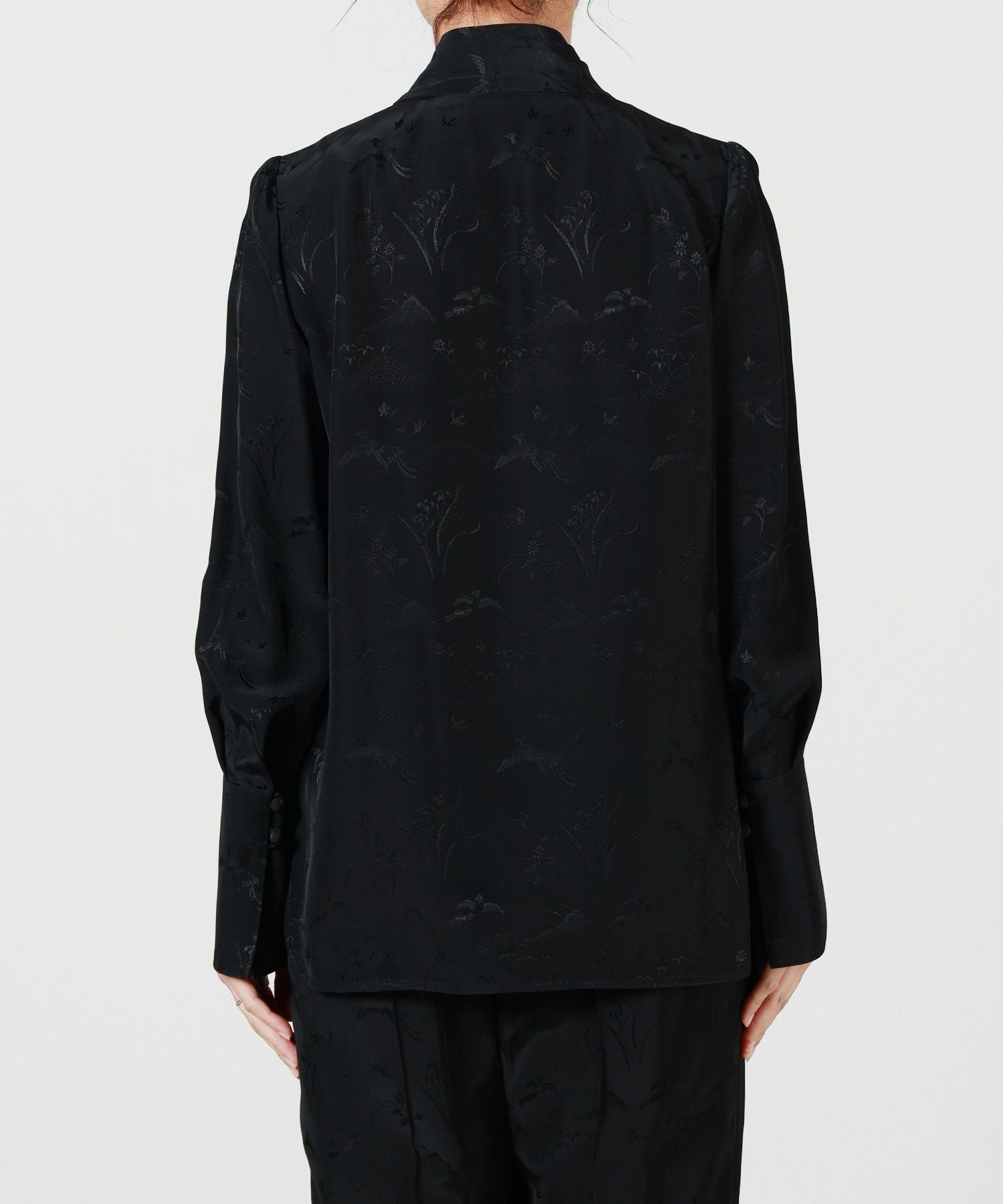 Mame Kurogouchi(マメ クロゴウチ)】 Viscose Rayon Floral Jacquard