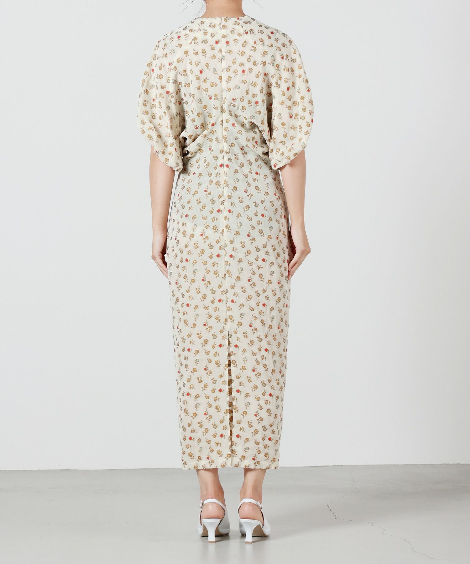 Mame Kurogouchi(マメ クロゴウチ)】 Floral Jacquard Volume Sleeves