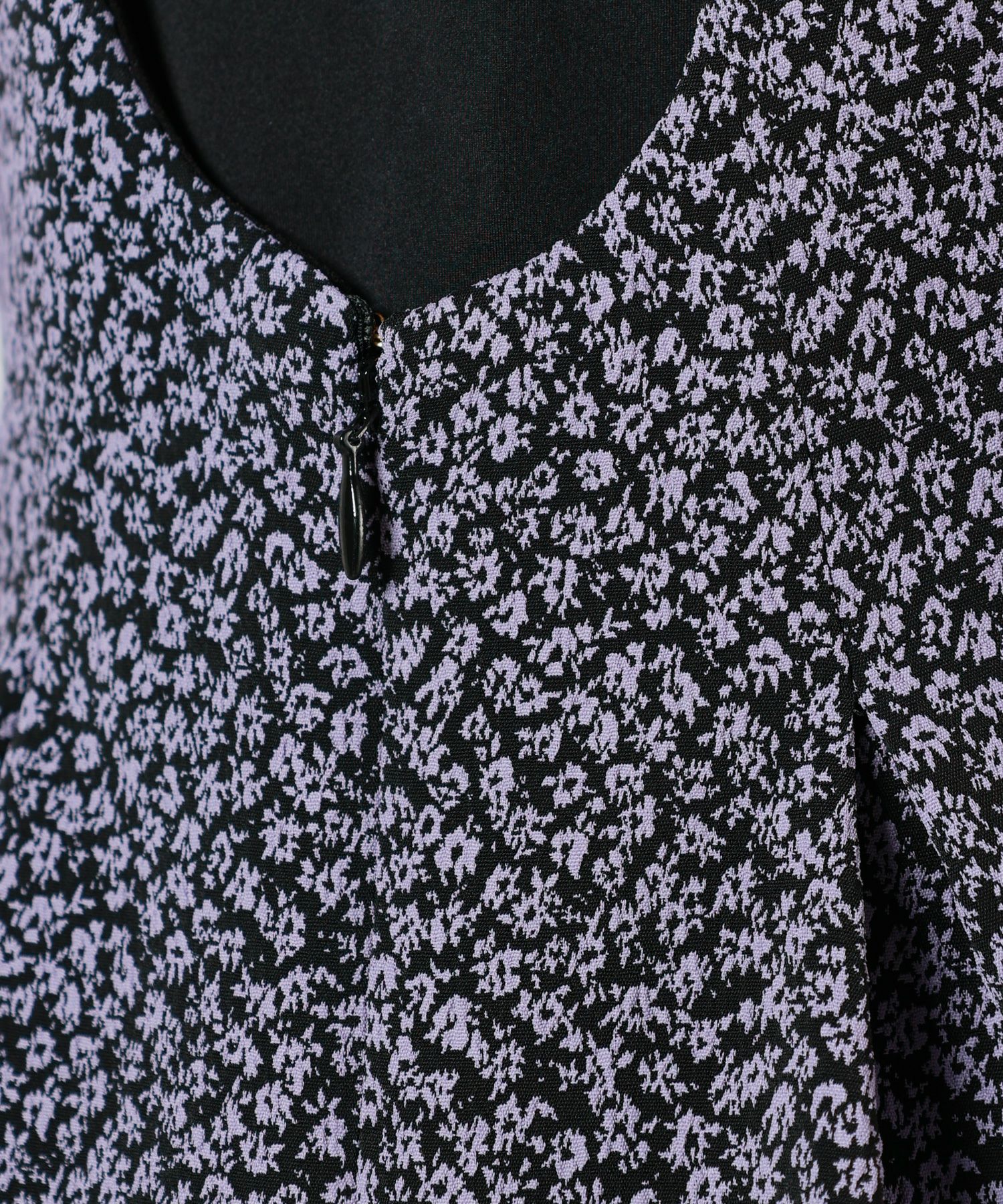 Mame Kurogouchi(マメ クロゴウチ)】 Micro Floral Jacquard Dress