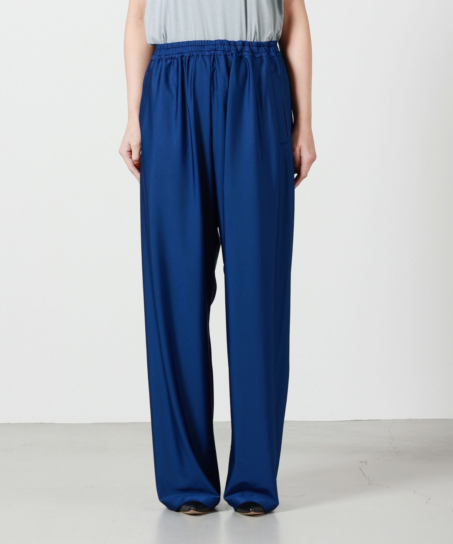 INSCRIRE(アンスクリア)】 Track Pants｜PARIGOT ONLINE（パリゴ