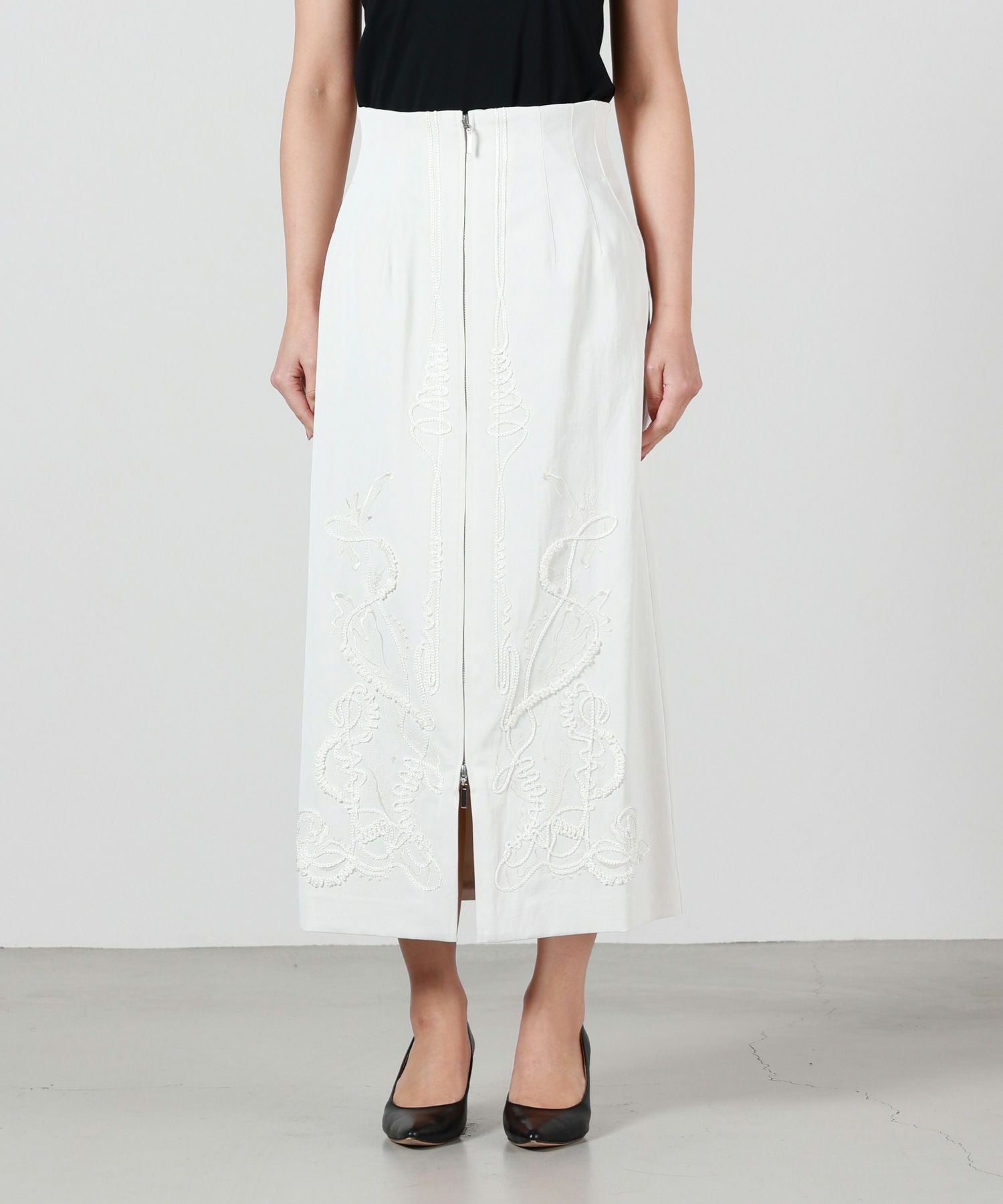 MURRAL(ミューラル)】 Cucurbita embroidered skirt｜PARIGOT ONLINE