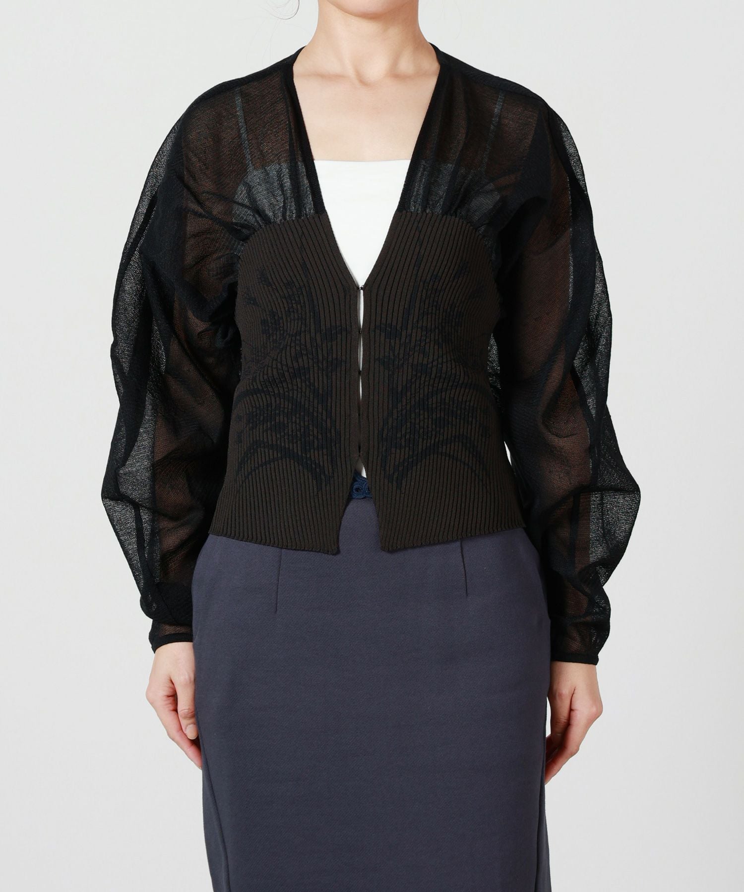 Mame Kurogouchi(マメ クロゴウチ)】 Sheer Rounded Sleeve Knitted