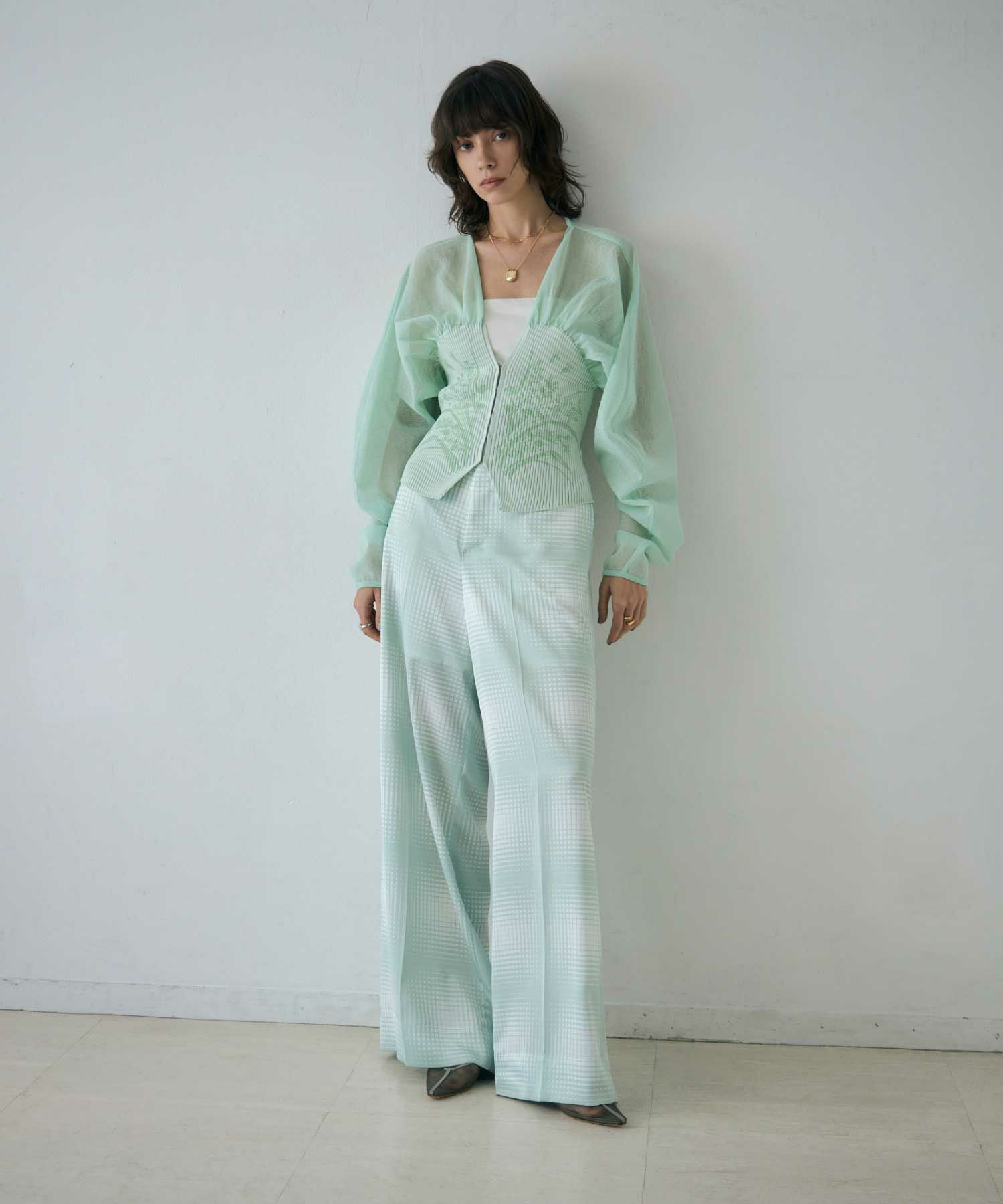 Mame Kurogouchi(マメ クロゴウチ)】 Sheer Rounded Sleeve Knitted