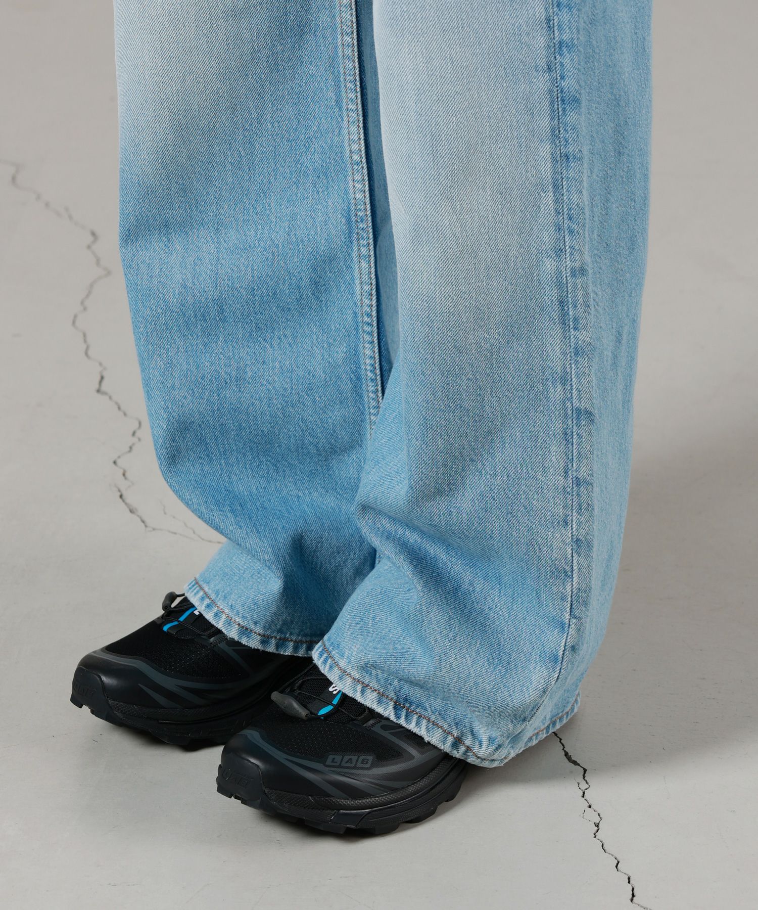 Acne Studios(アクネストゥディオズ)】 REGULAR FIT JEANS - 2021M
