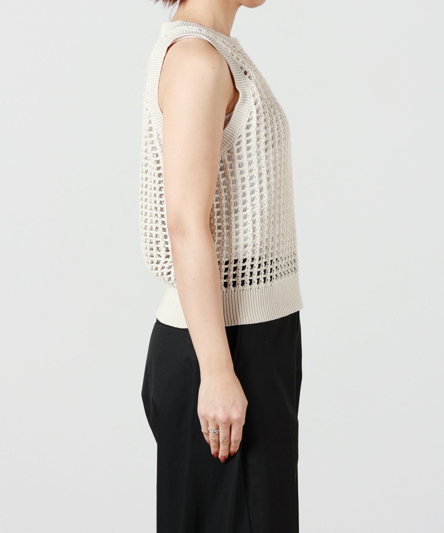 【HYKE(ハイク)】 CROCHETED SWEATER TANK TOP HYKE(ハイク)】 CROCHETED SWEATER TANK TOP｜PARIGOT ONLINE（パリゴ