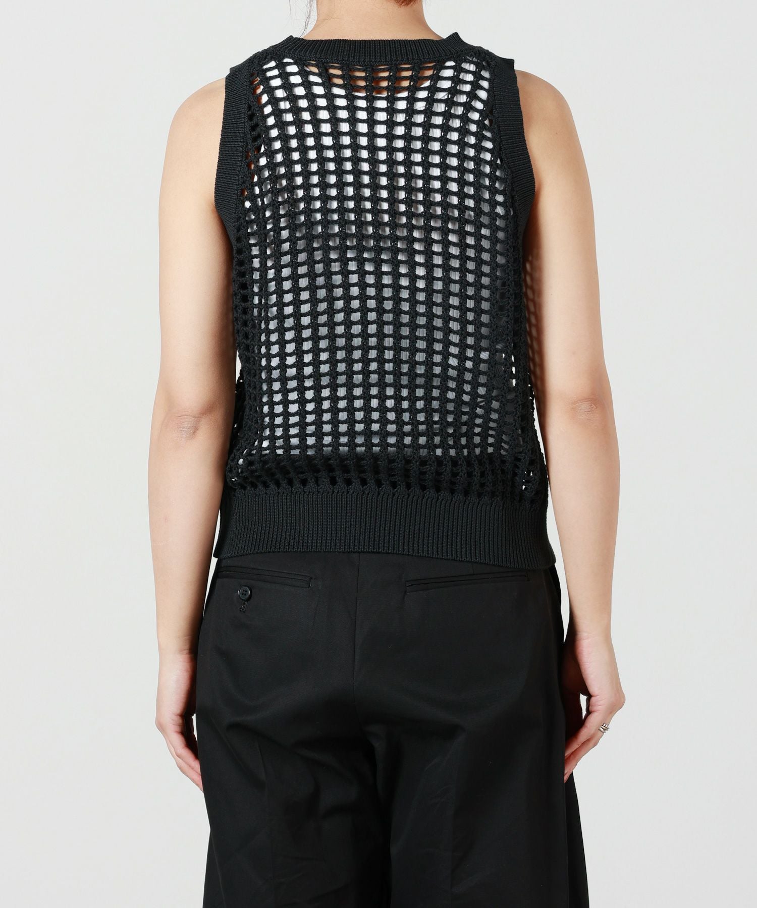 HYKE(ハイク)】 CROCHETED SWEATER TANK TOP｜PARIGOT ONLINE（パリゴ