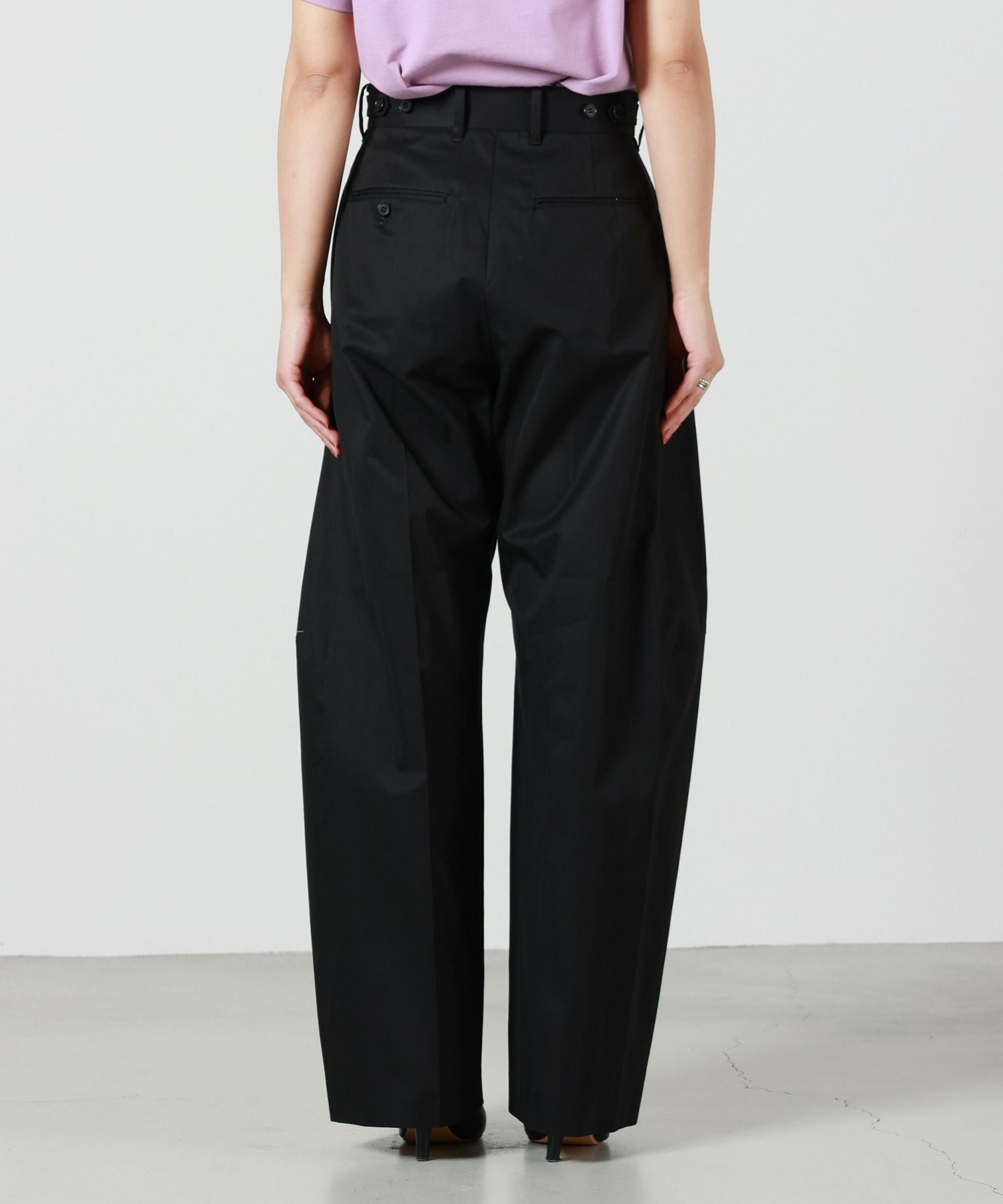 HYKE(ハイク)】 T/C BARREL LEG PANTS｜PARIGOT ONLINE（パリゴ