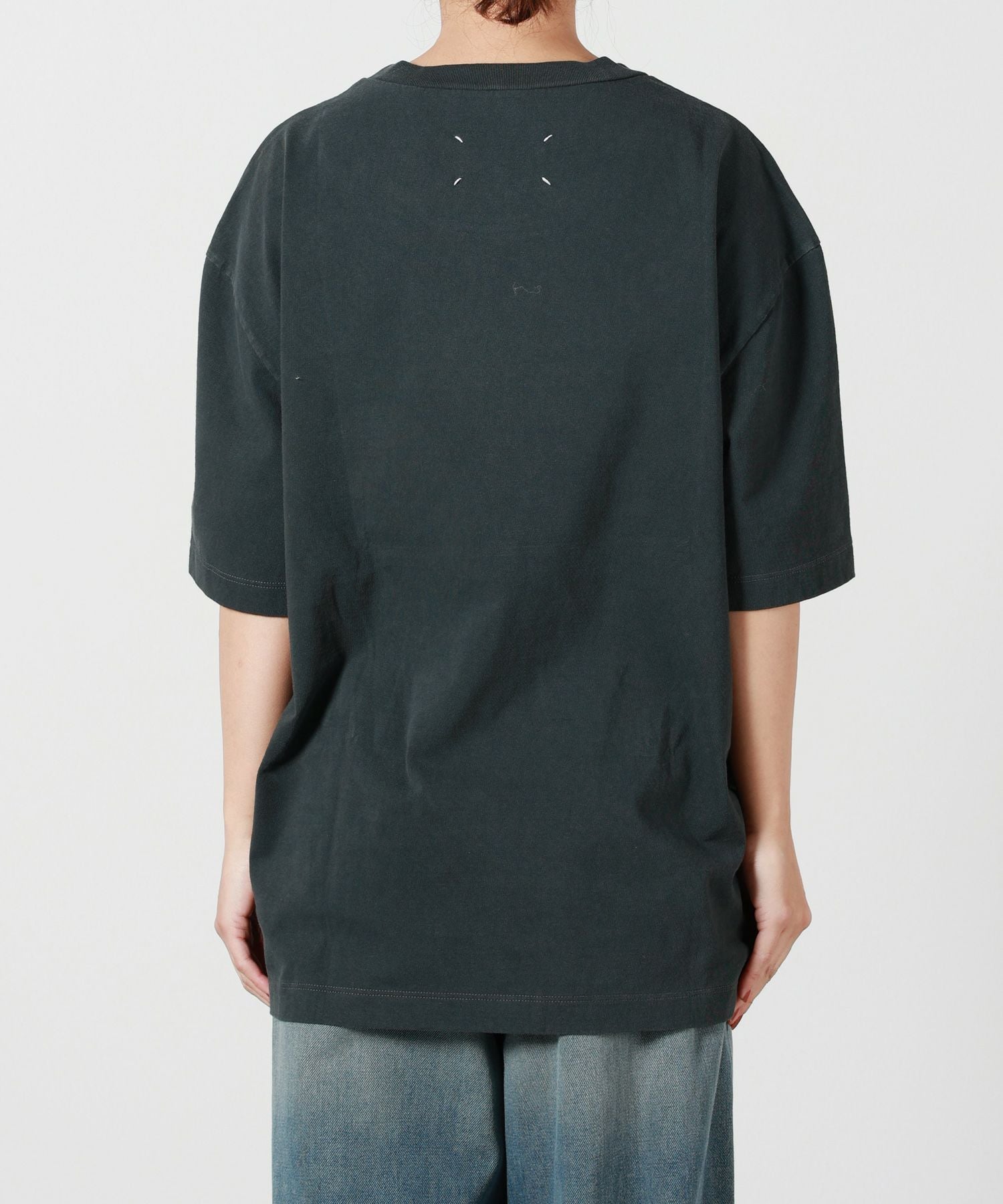 Maison Margiela(メゾンマルジェラ)】EMBROIDERED LOGO T-SHIRT
