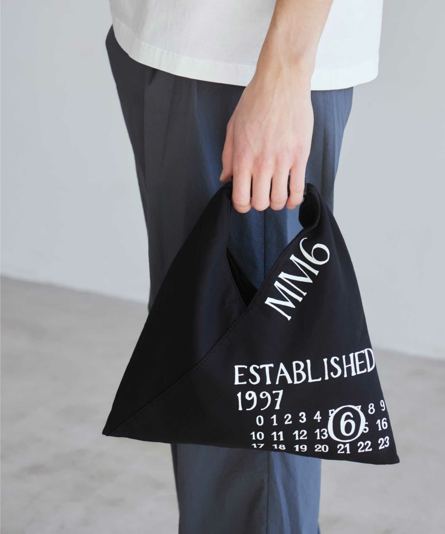 MM6 Maison Margiela(エムエムシックス メゾン マルジェラ)】 ロゴ