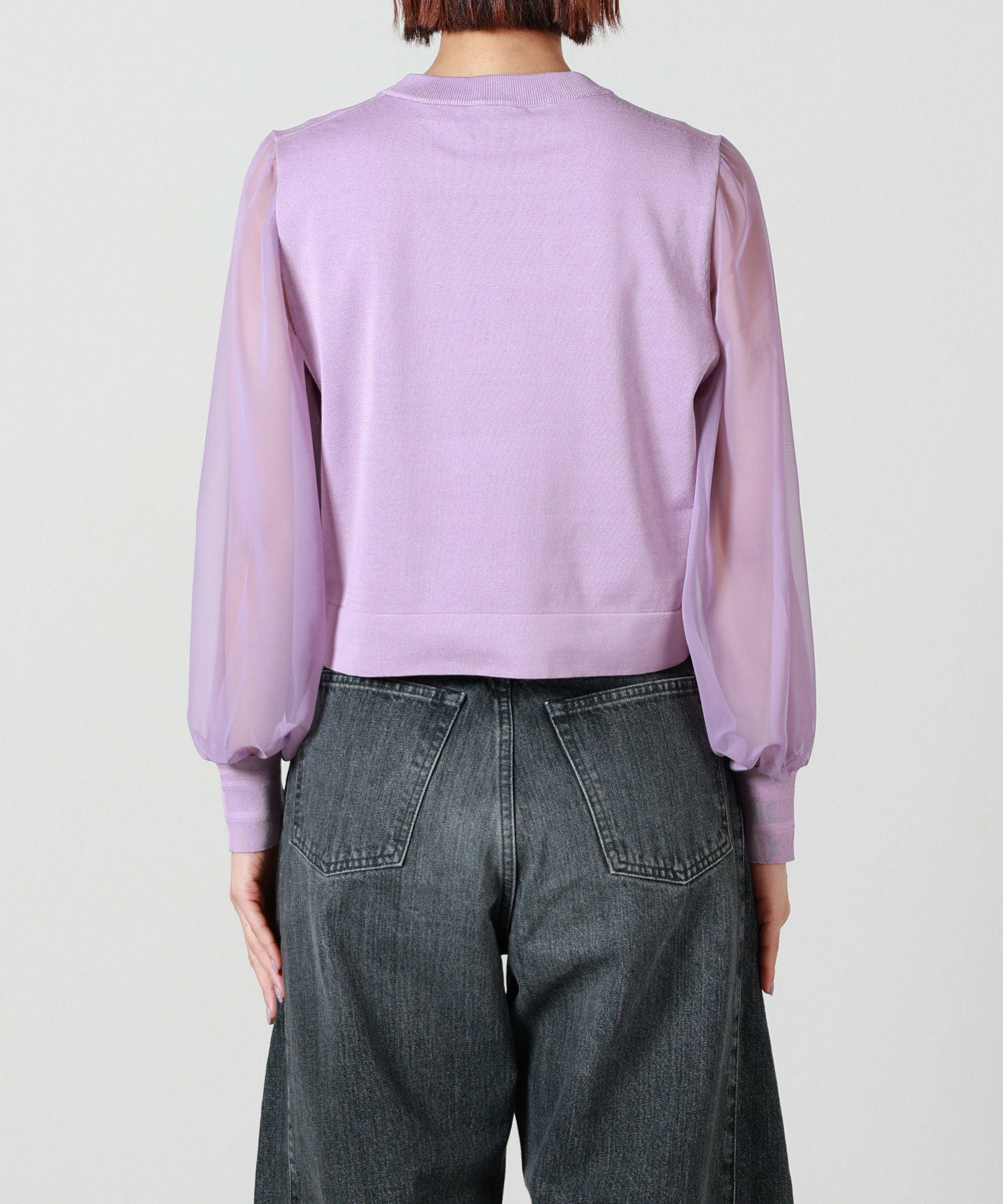 HYKE(ハイク)】 CREW NECK CROPPED SWEATER WITH SHEER SLEEVE