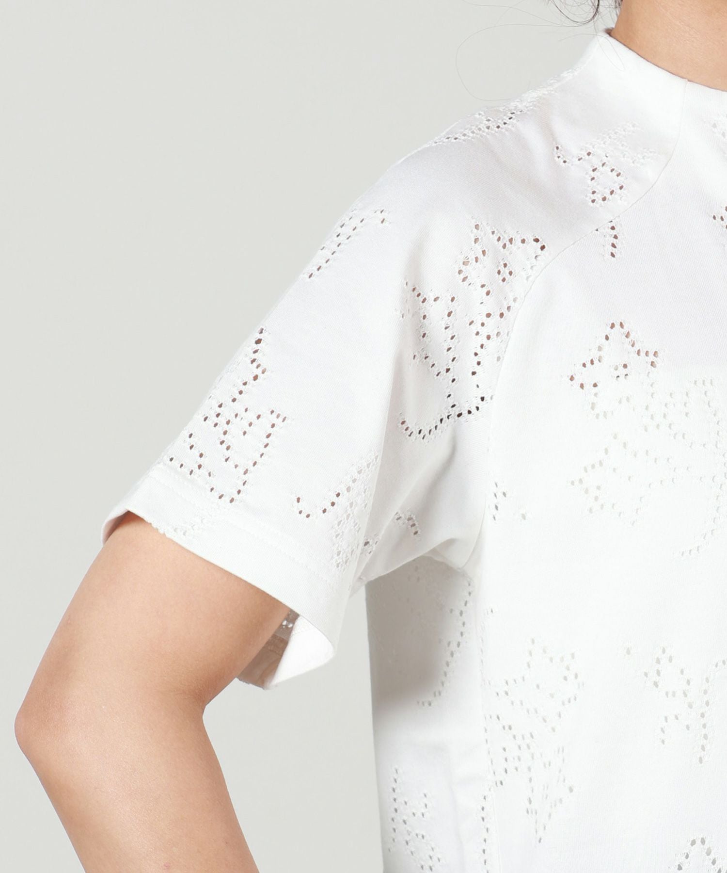 Mame Kurogouchi(マメ クロゴウチ)】 Eyelet Jersey Jacquard Top