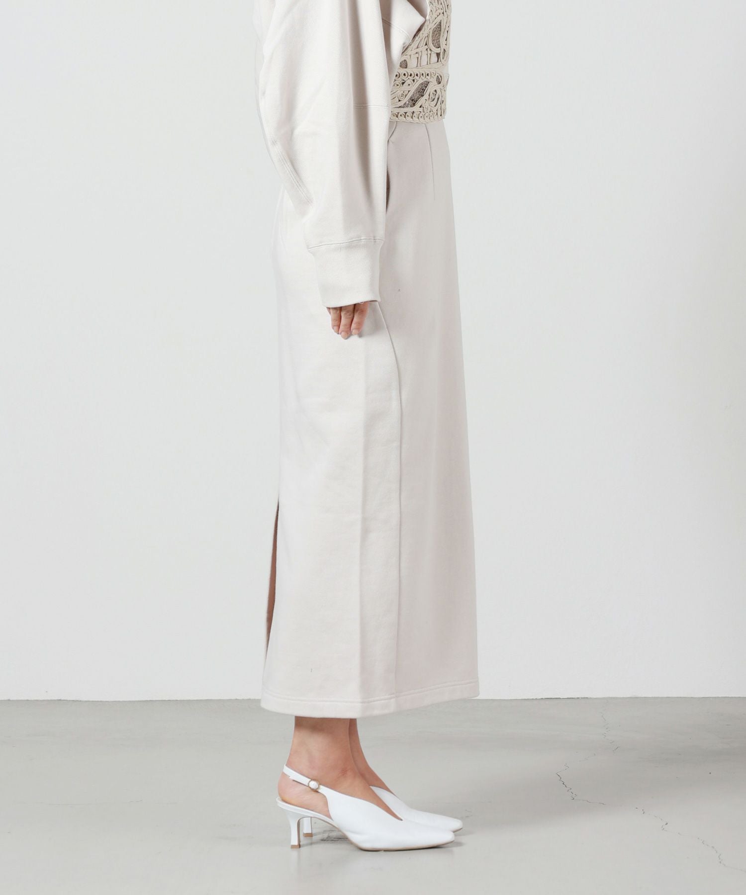 Mame Kurogouchi(マメ クロゴウチ)】 Cording Embroidery Sweat Skirt