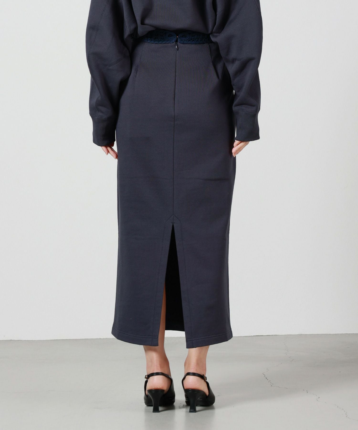 Mame Kurogouchi(マメ クロゴウチ)】 Cording Embroidery Sweat Skirt