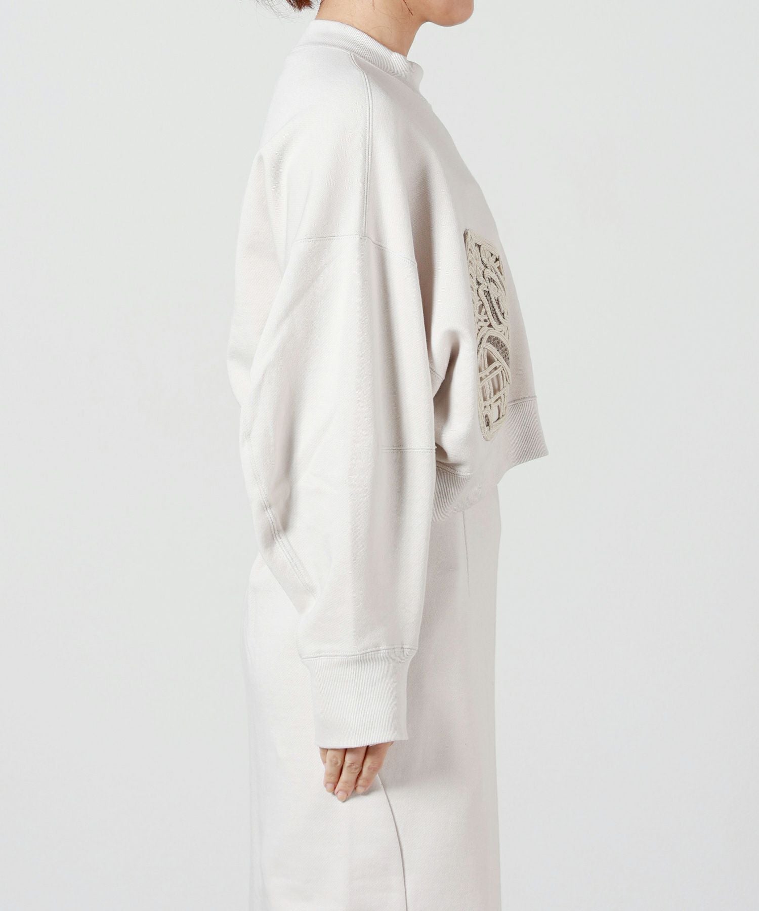 Mame Kurogouchi(マメ クロゴウチ)】 Cording Embroidery Cropped