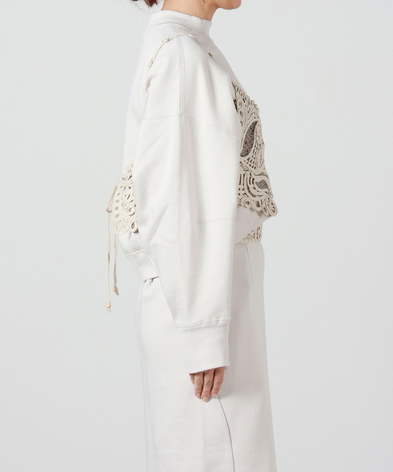 Mame Kurogouchi(マメ クロゴウチ)】 Cording Embroidery Vest