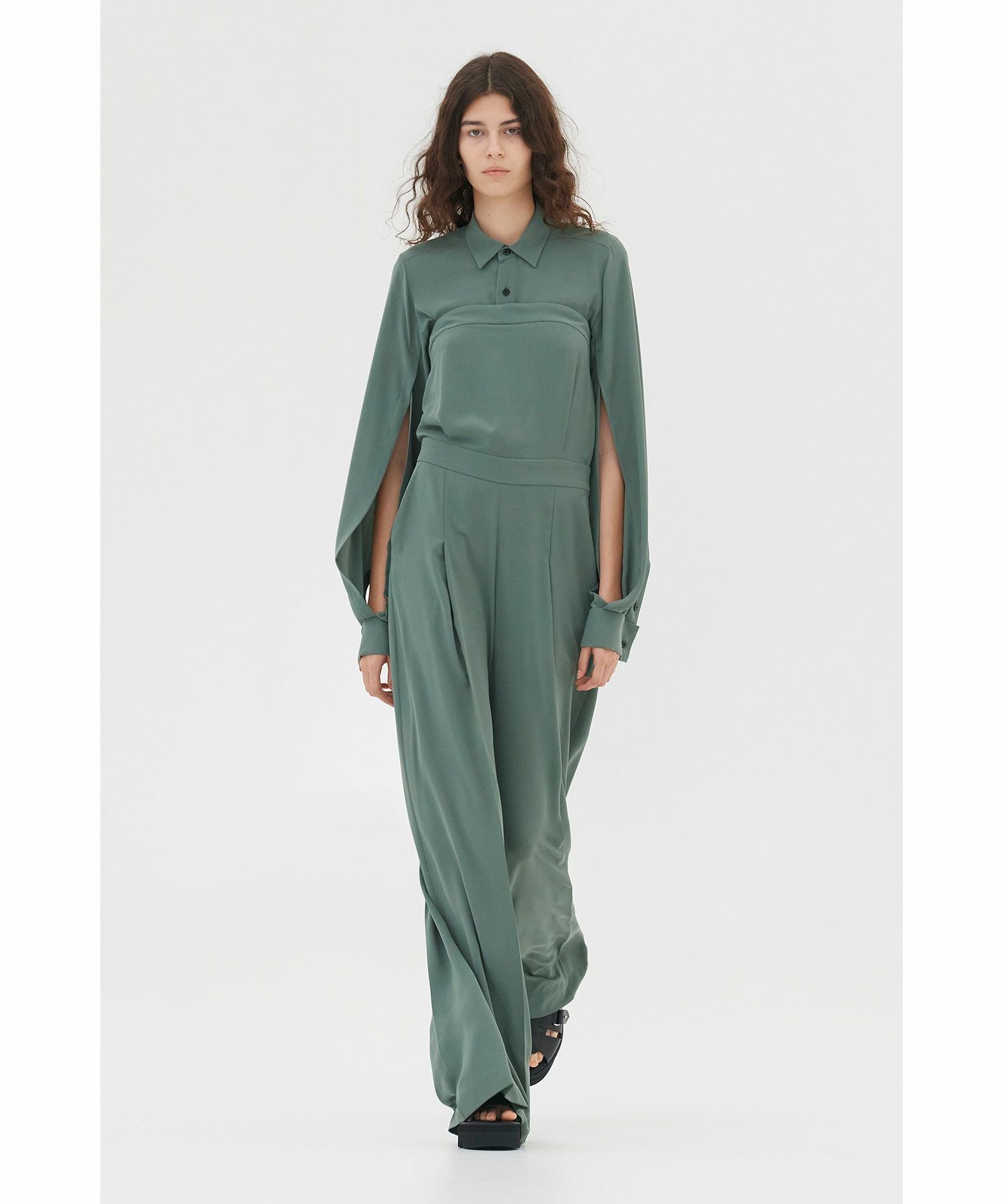 HYKE(ハイク)】 TAP CROPPED SHIRT｜PARIGOT ONLINE（パリゴオンライン）