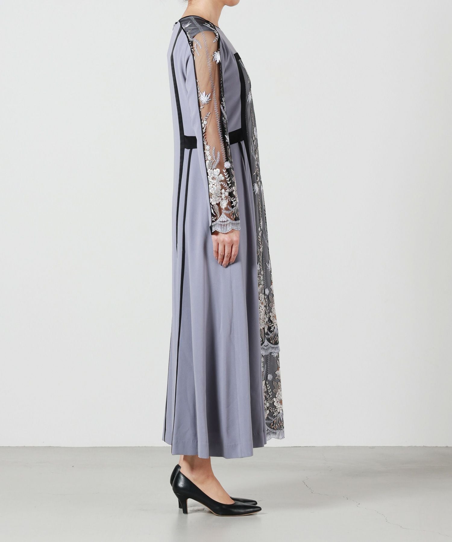 MURRAL(ミューラル)】 Framed flower lace dress｜PARIGOT ONLINE