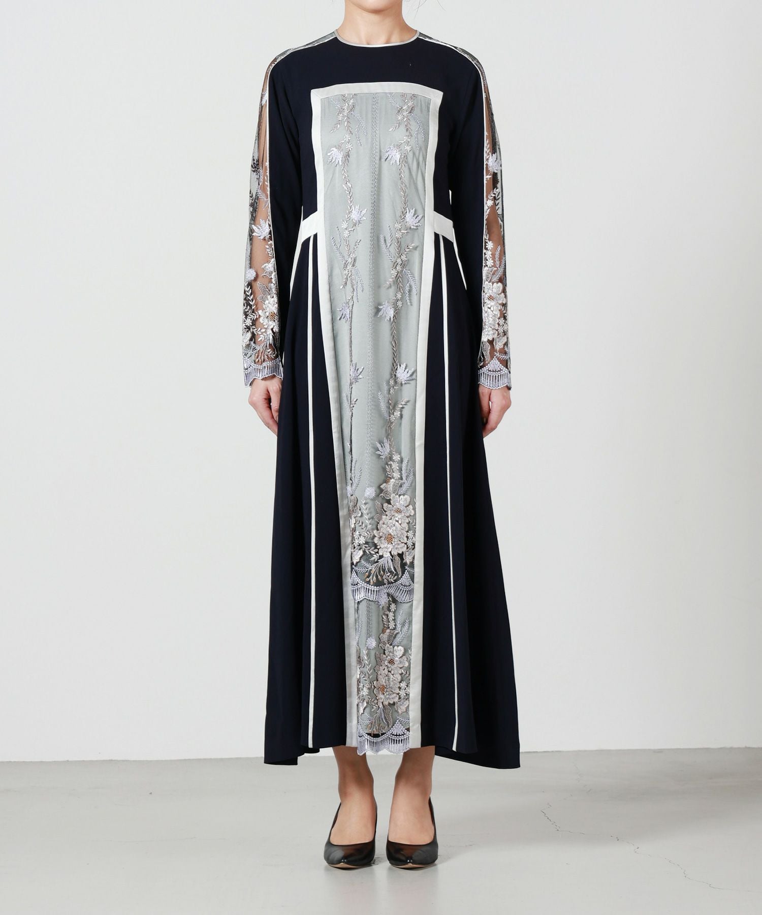 MURRAL(ミューラル)】 Framed flower lace dress|PARIGOT MURRAL(ミューラル)】 Framed flower lace dress|PARIGOT