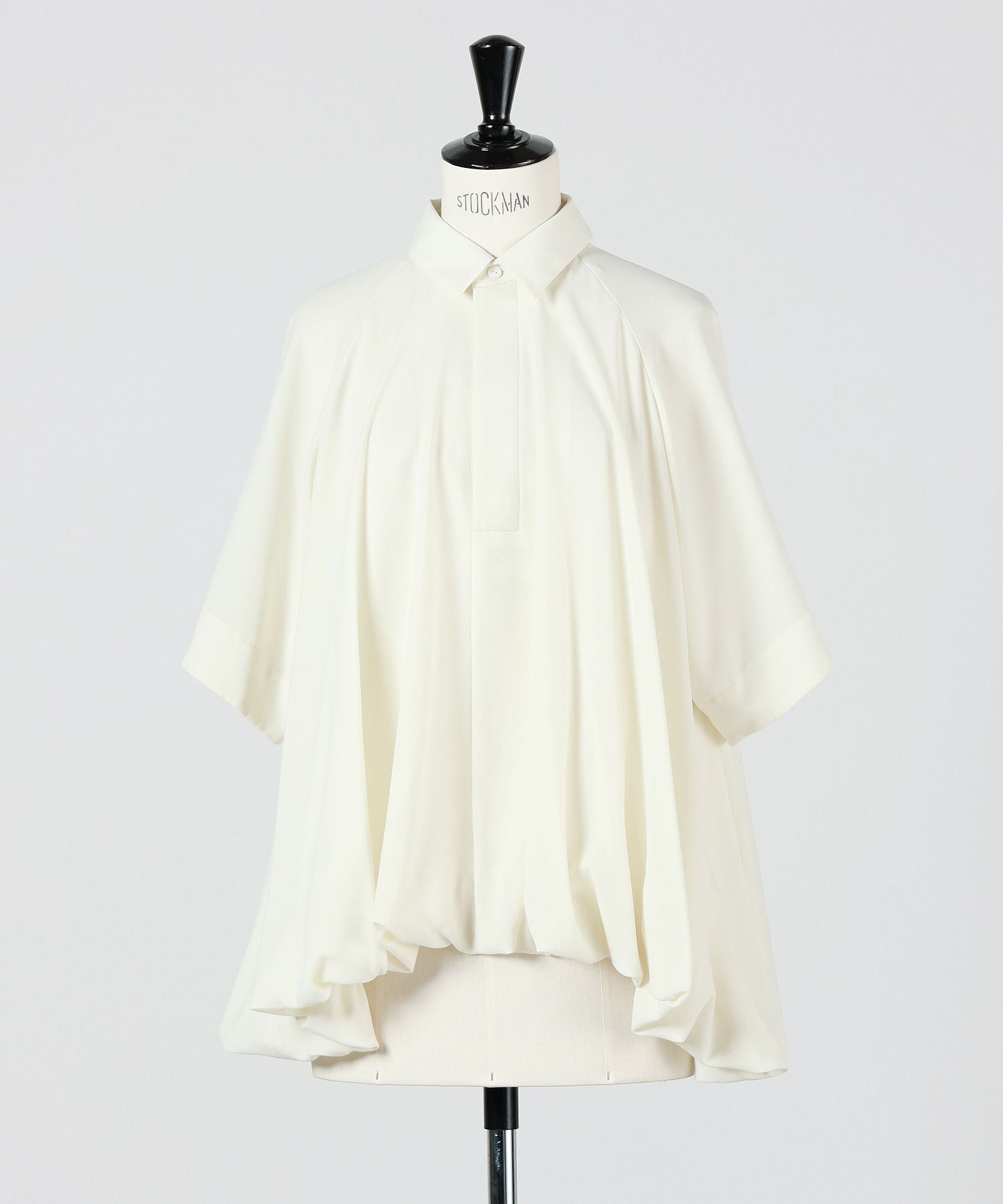 ENFOLD(エンフォルド)】 BALLOON HALF-SLEEVE BLOUSE｜PARIGOT ONLINE