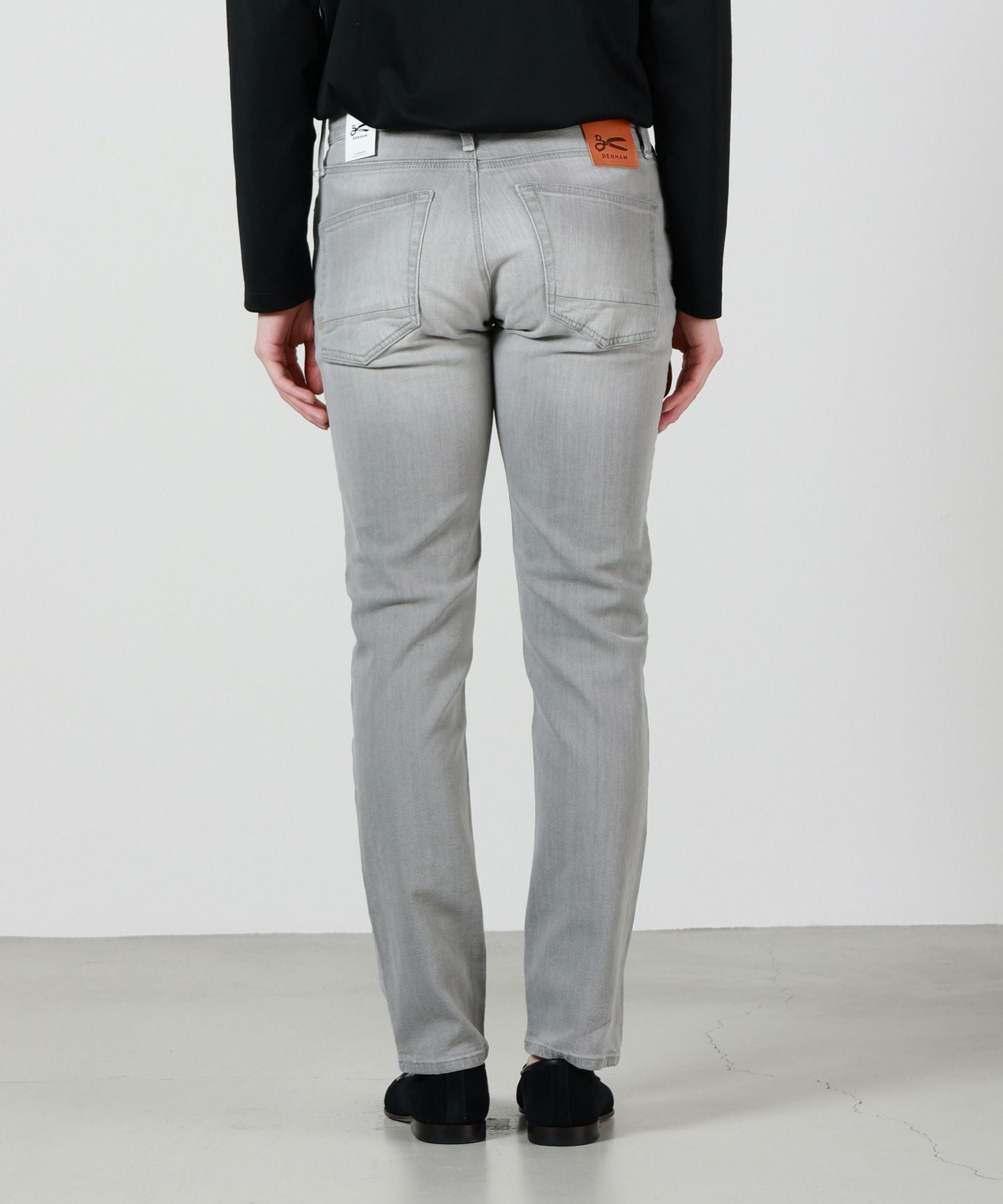 DENHAM(デンハム)】RAZOR スリムフィットテーパードデニム｜PARIGOT