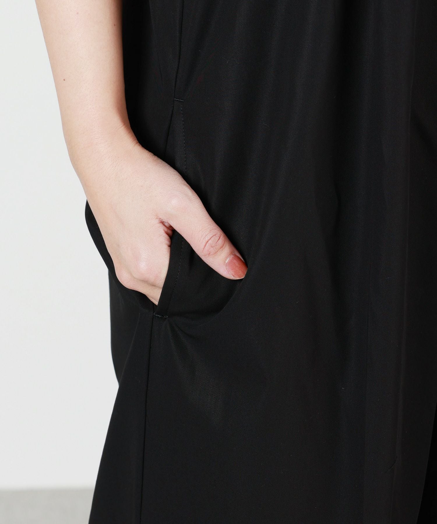 TOGA PULLA(トーガプルラ)】 HIGH TWIST TWILL JUMPSUIT｜PARIGOT