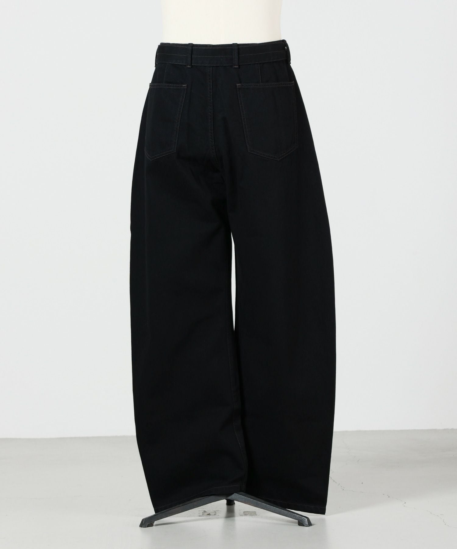 LEMAIRE(ルメール)】 TWISTED BELTED PANTS｜PARIGOT ONLINE（パリゴ