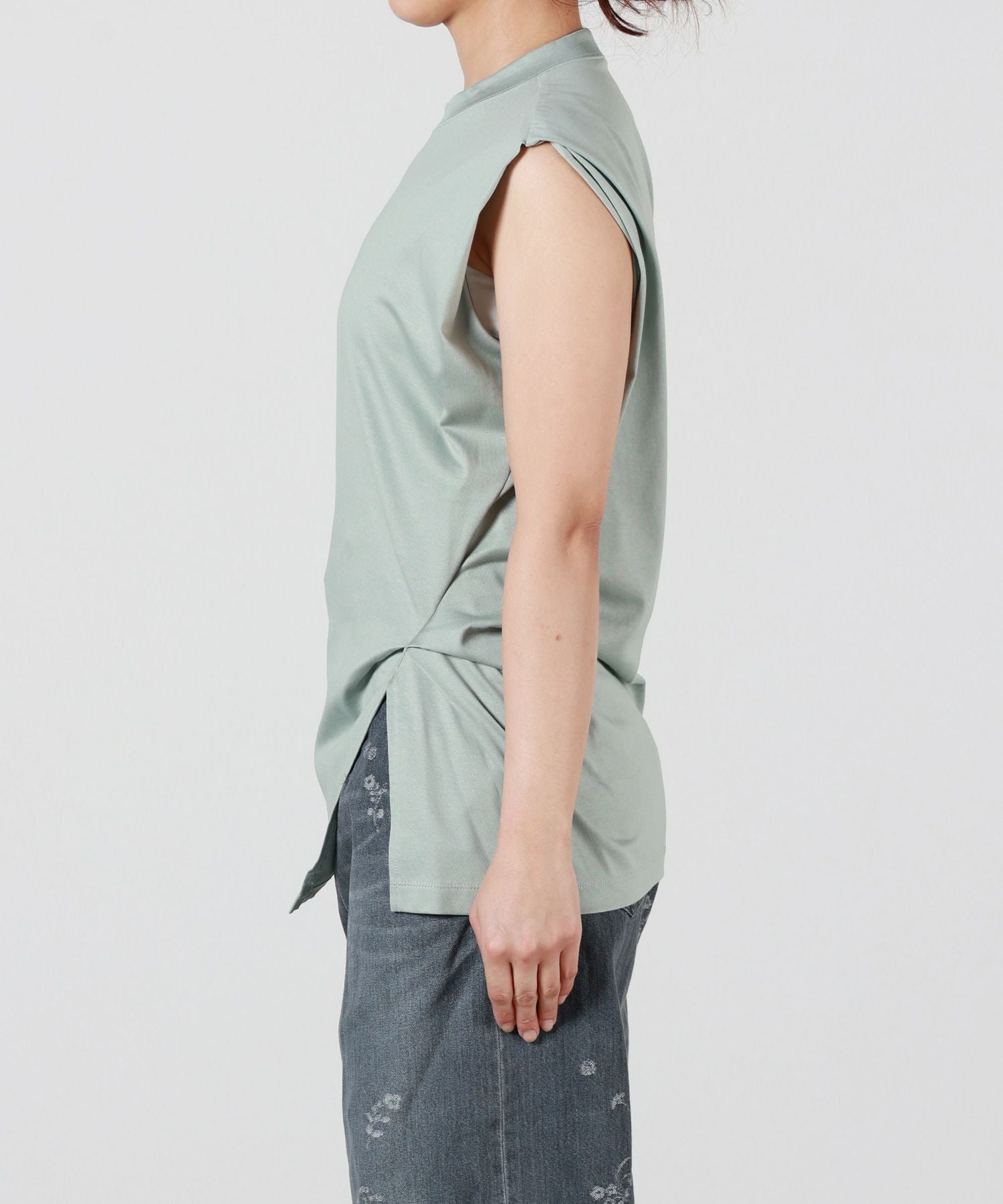 Mame Kurogouchi(マメ クロゴウチ)】 Cotton Jersey Asymmetric