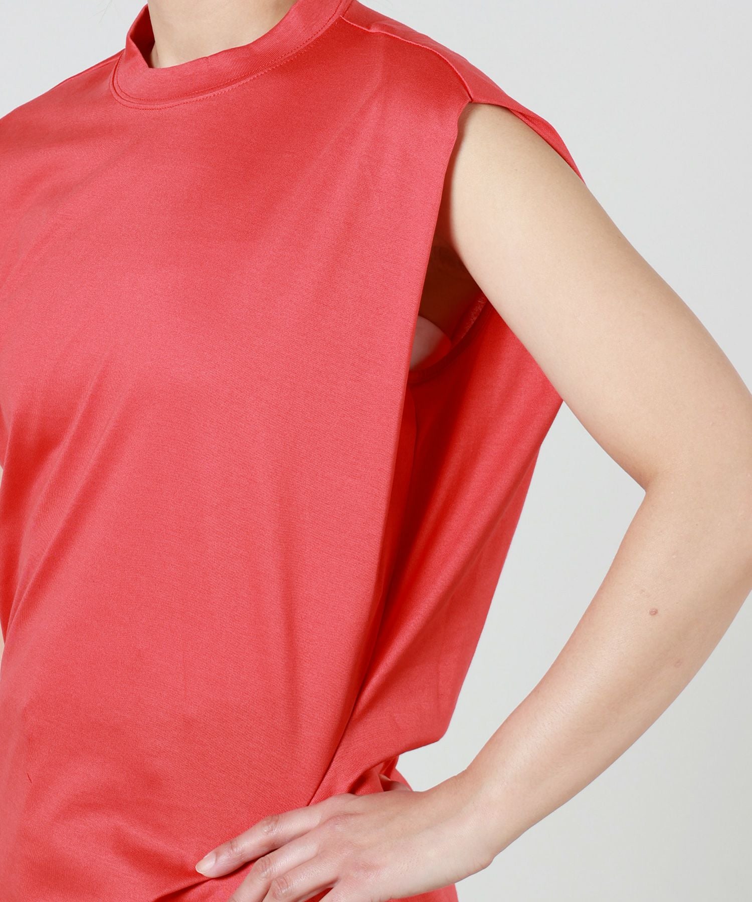 カットソー(半袖/袖なし) cotton jersey asymmetrical collar top Textured asymmetrical neck t-shirt - Women | MANGO OUTLET USA