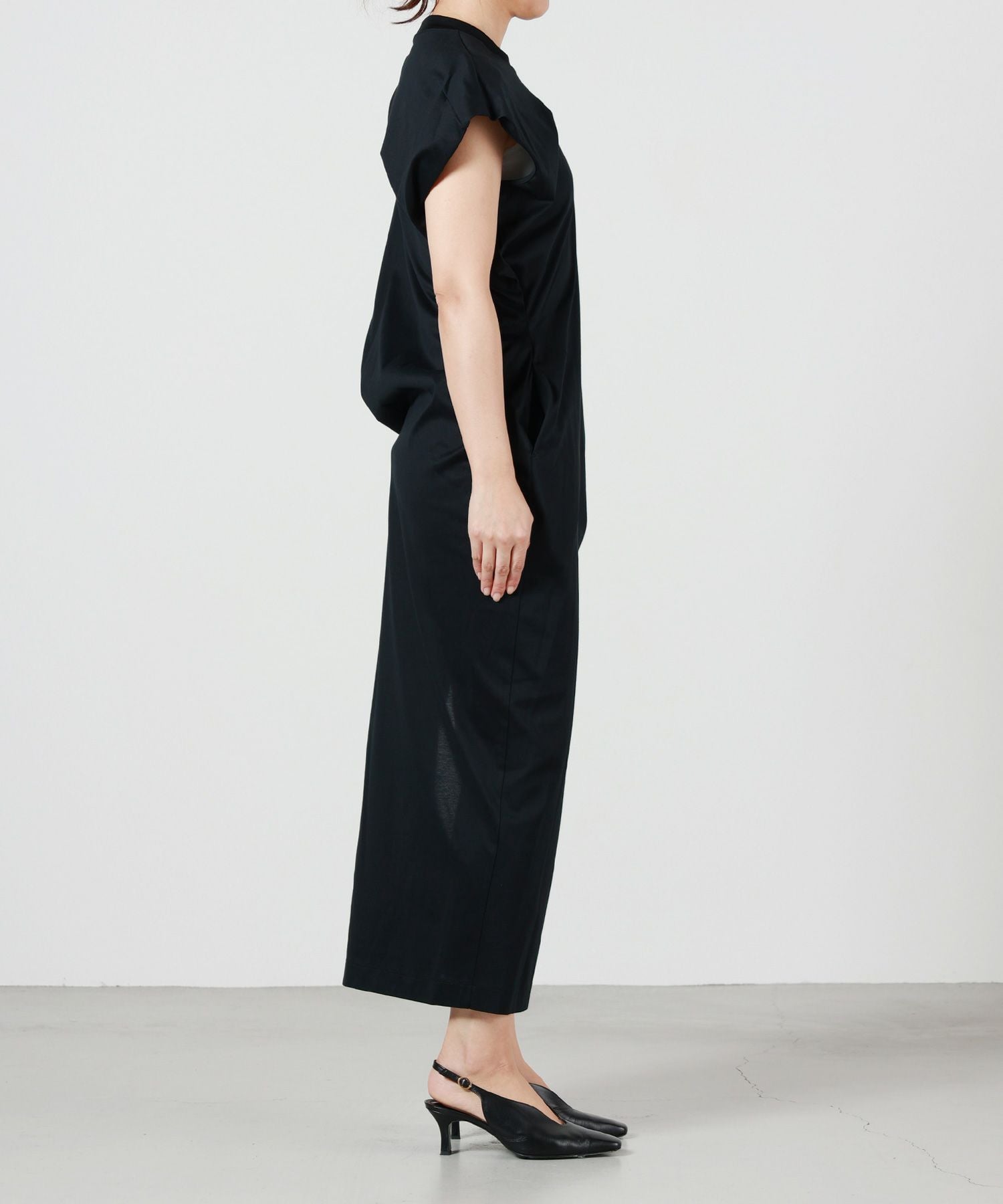 Mame Kurogouchi(マメ クロゴウチ)】 Cotton Jersey Asymmetric Dress