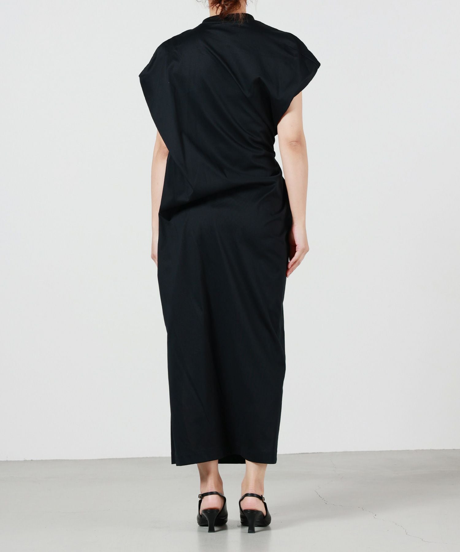 Mame Kurogouchi(マメ クロゴウチ)】 Cotton Jersey Asymmetric Dress