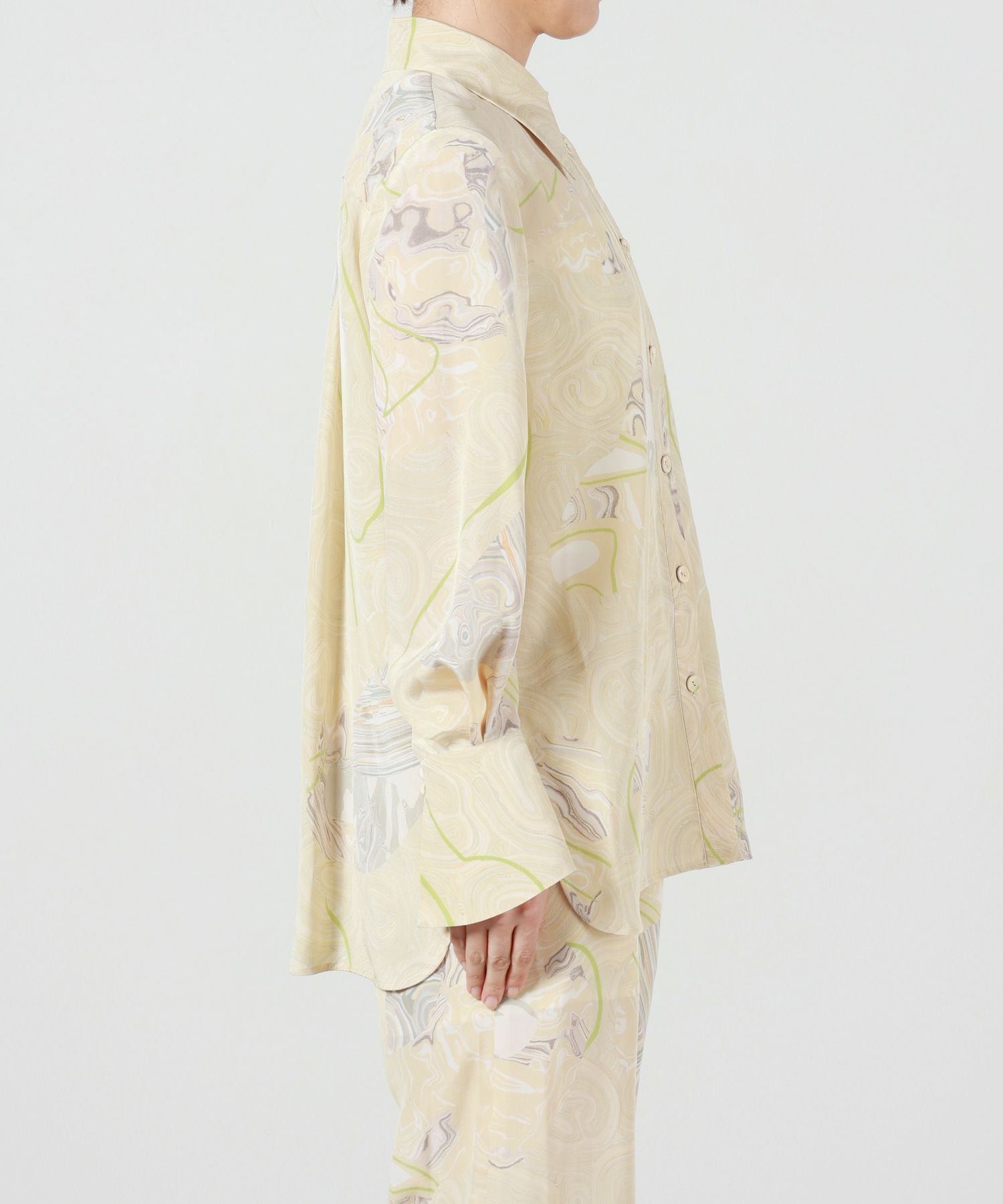 Mame Kurogouchi(マメ クロゴウチ)】 Marble Print Silk Shirt