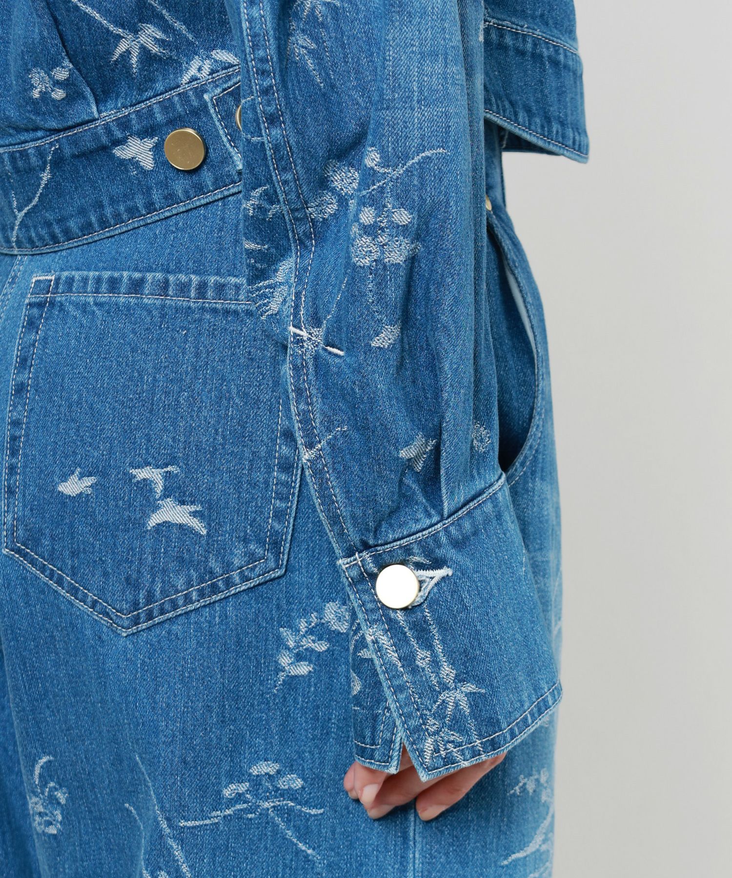 Mame Kurogouchi(マメ クロゴウチ)】 Nature Pattern Jacquard Short
