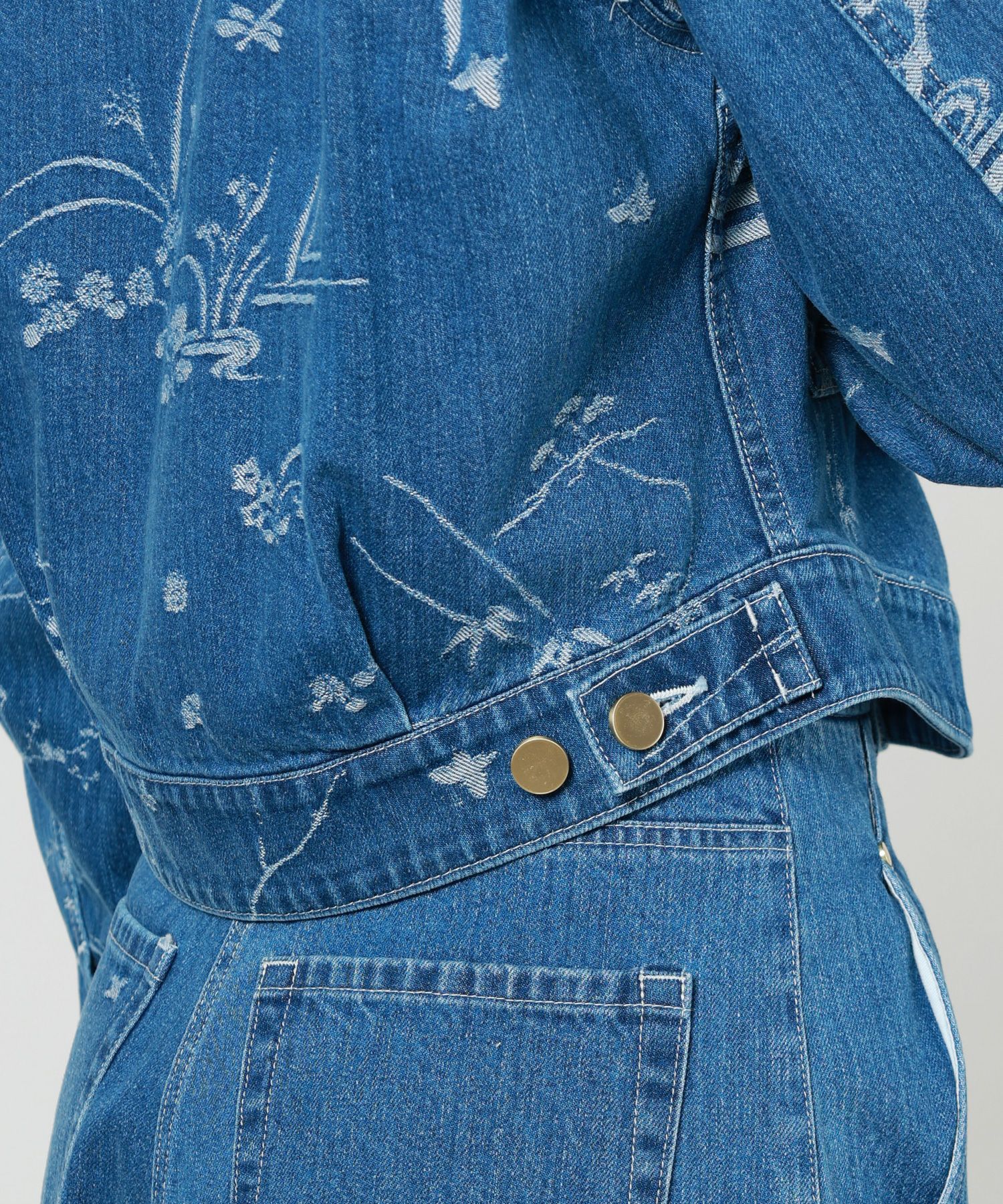 Mame Kurogouchi(マメ クロゴウチ)】 Nature Pattern Jacquard Short