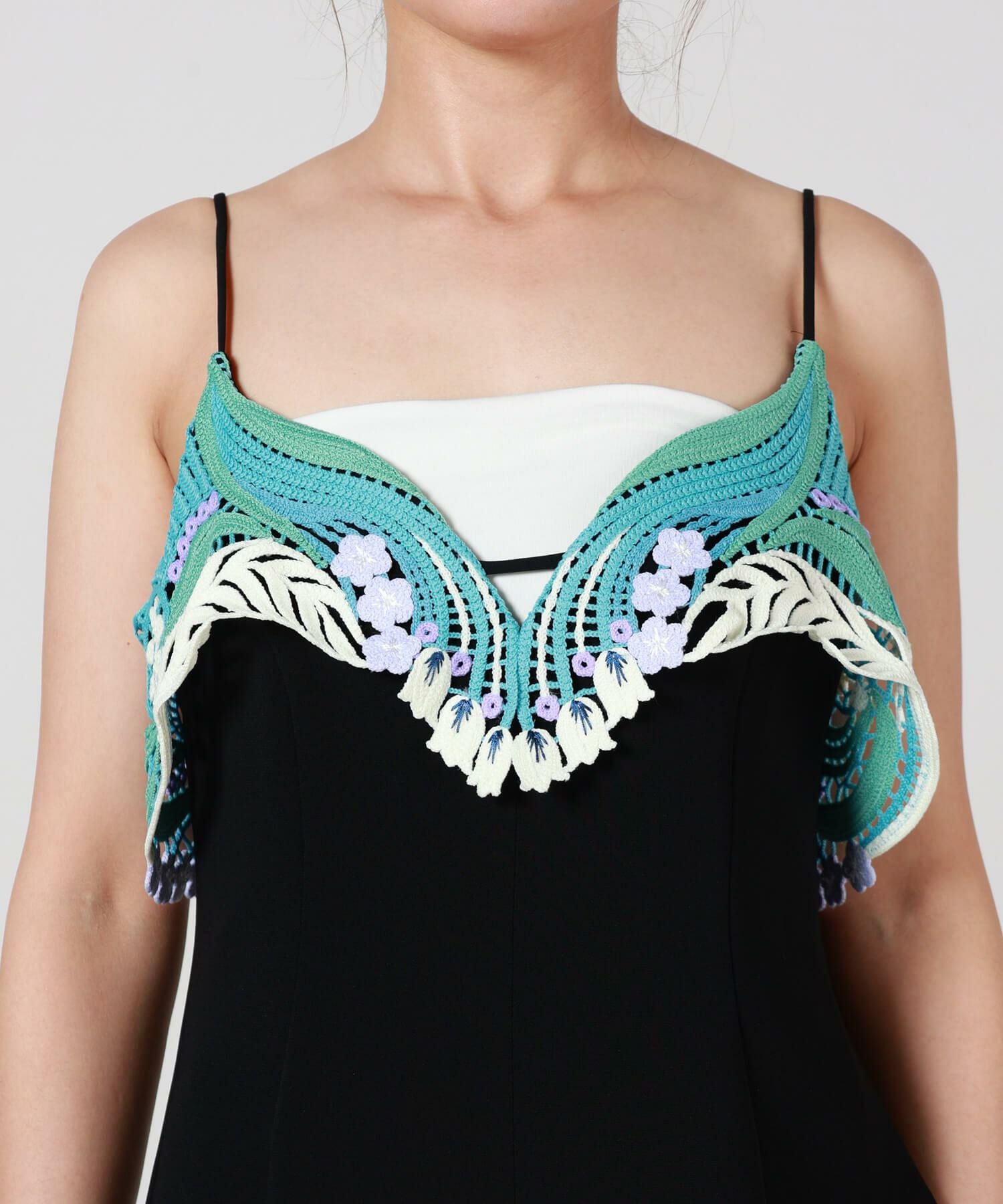 （週末限定セール）Mame Top Knited Chenille Motif Floral 刺繍ノースリーブトップス Kurogouchi トップス
